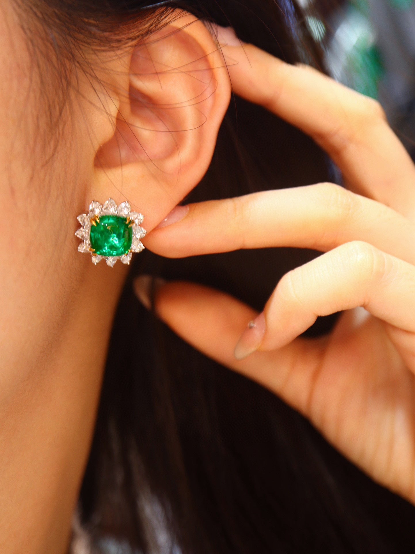 Emerald Green Sugarloaf Stud Earrings - Luxurious Jewelry Piece