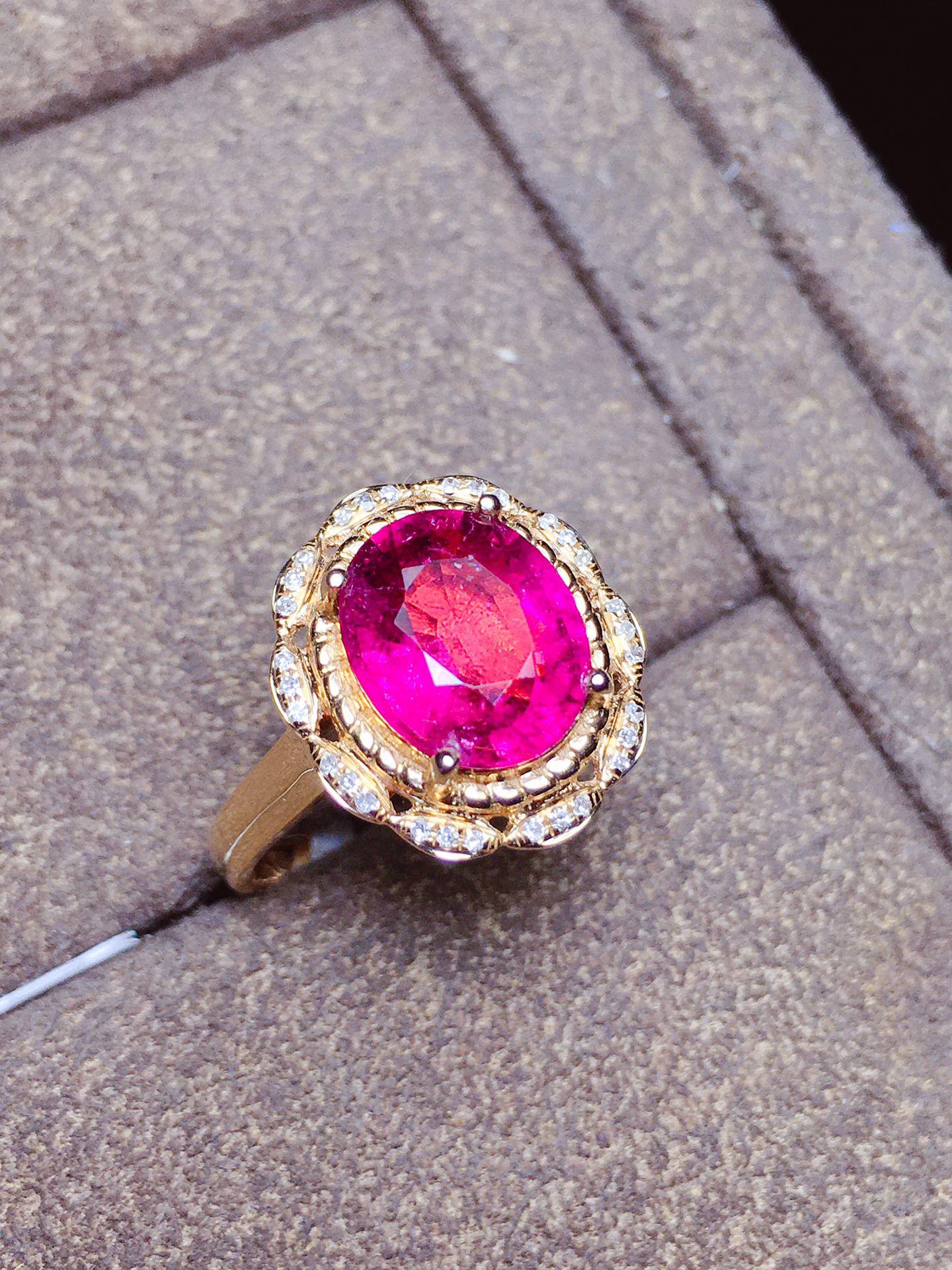 Natural Tourmaline Ring in 18K Gold with Diamond Accents - Exquisite Jewelry