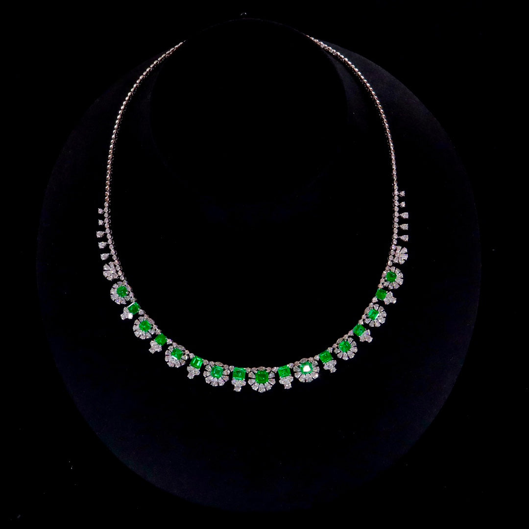 Luxurious Evening Wear Jewelry: Exquisite Afghan Panjshir Emerald Necklace