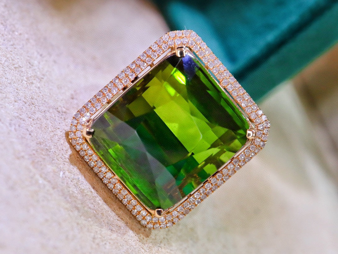 Luxury Jewelry: Natural Tourmaline Ring with 18k Gold and Diamond Embellishments