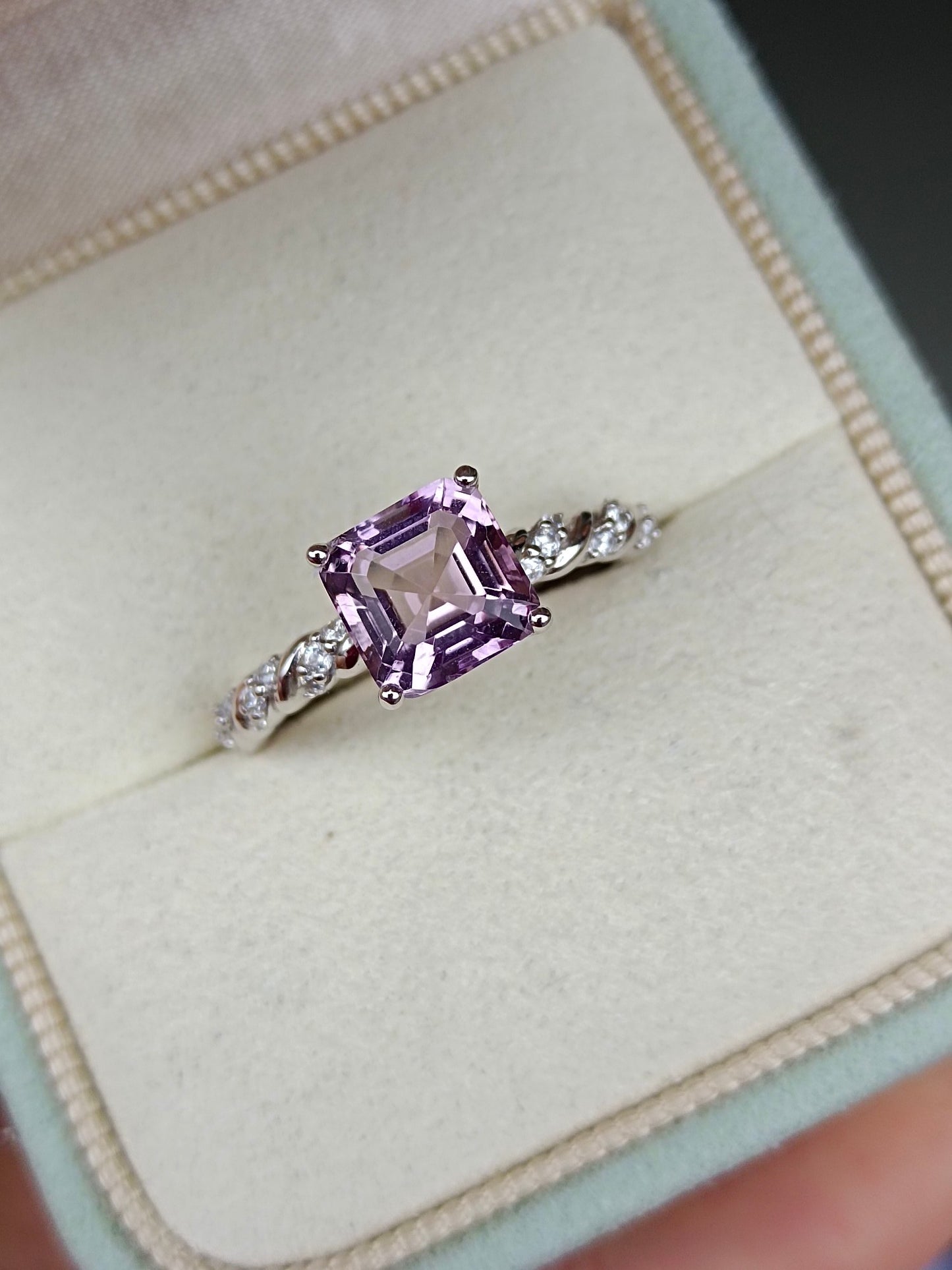 Cincin Amethyst Lavender Semulajadi - Barang Kemas Cantik untuk Romantik