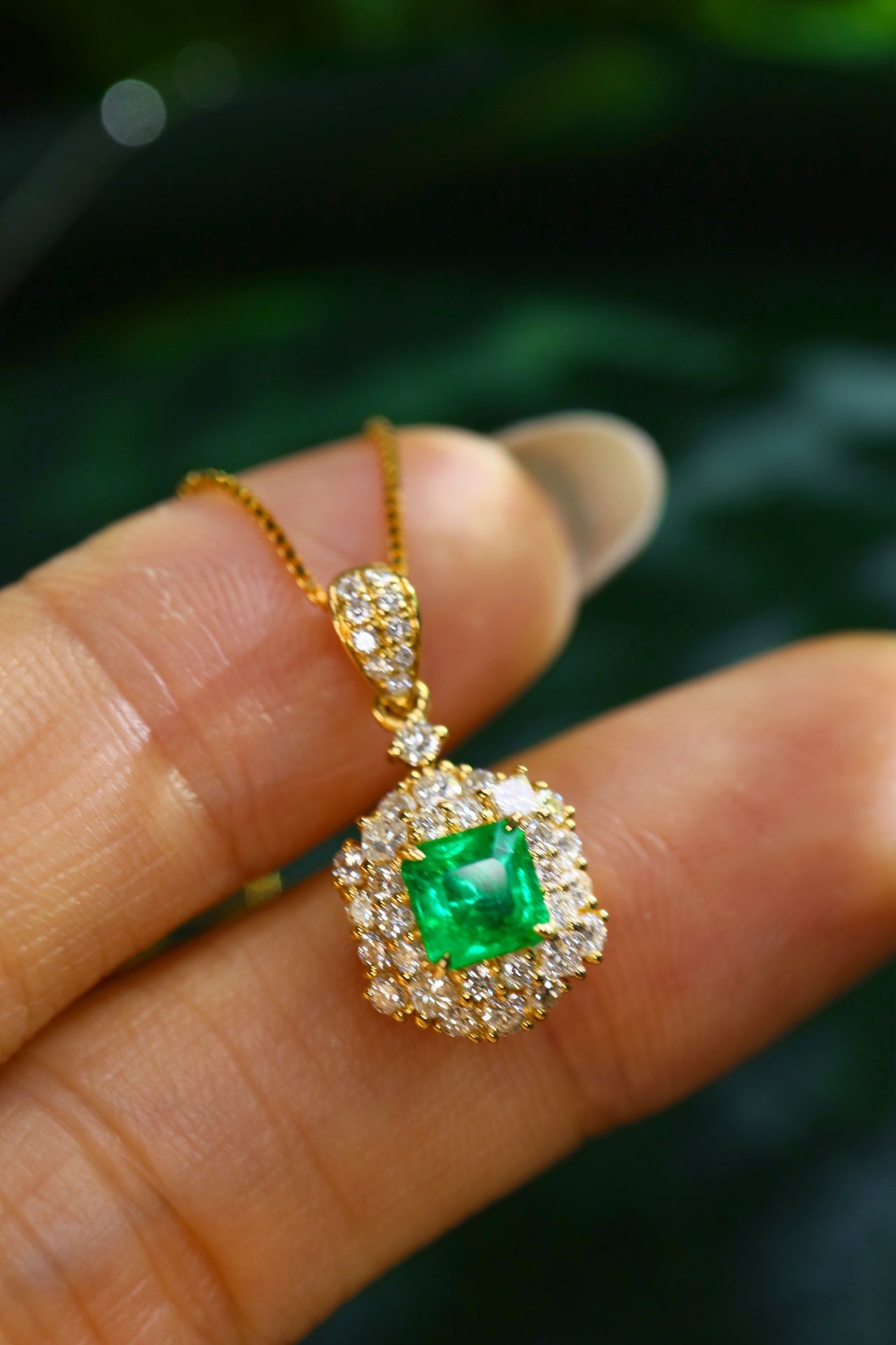 Premium "Victory" Pendant in Stock - Panjshir Emerald Jewelry