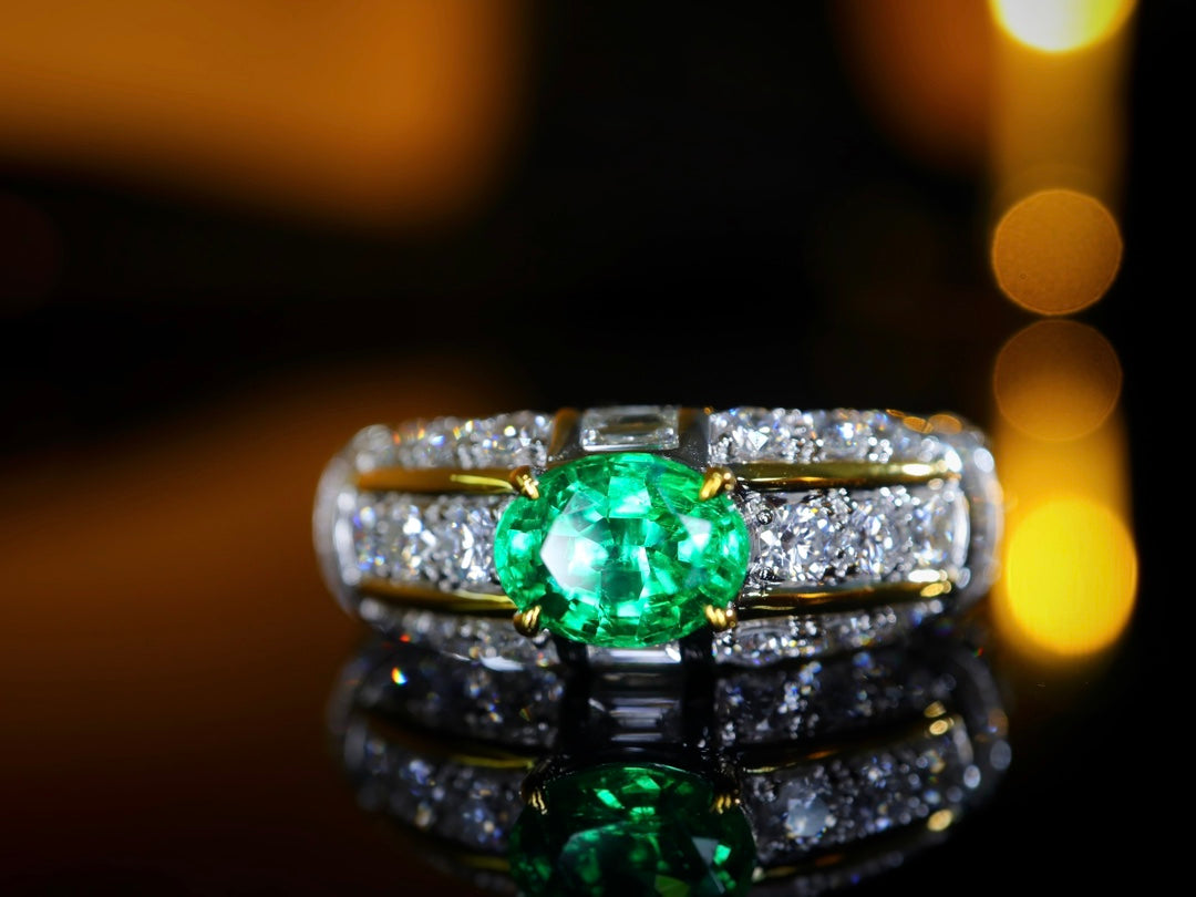 Luxury Emerald Ring with Diamond Embellishment - Premium Jewelry Piece