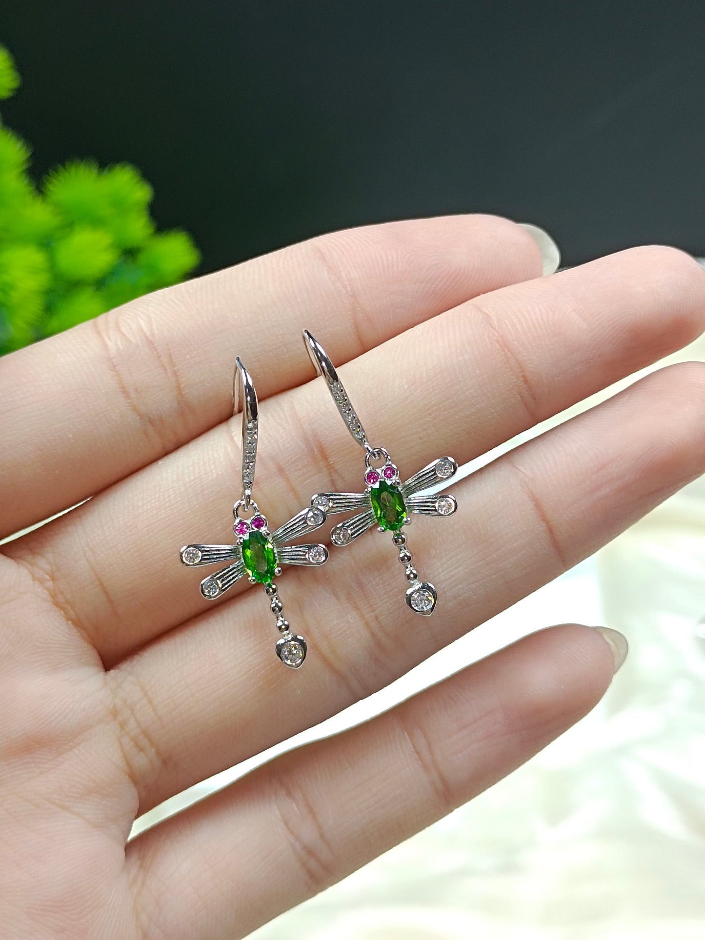 S925 Silver Embedded Diopside Earrings - Cute and Unique Dragonfly Design Jewelry