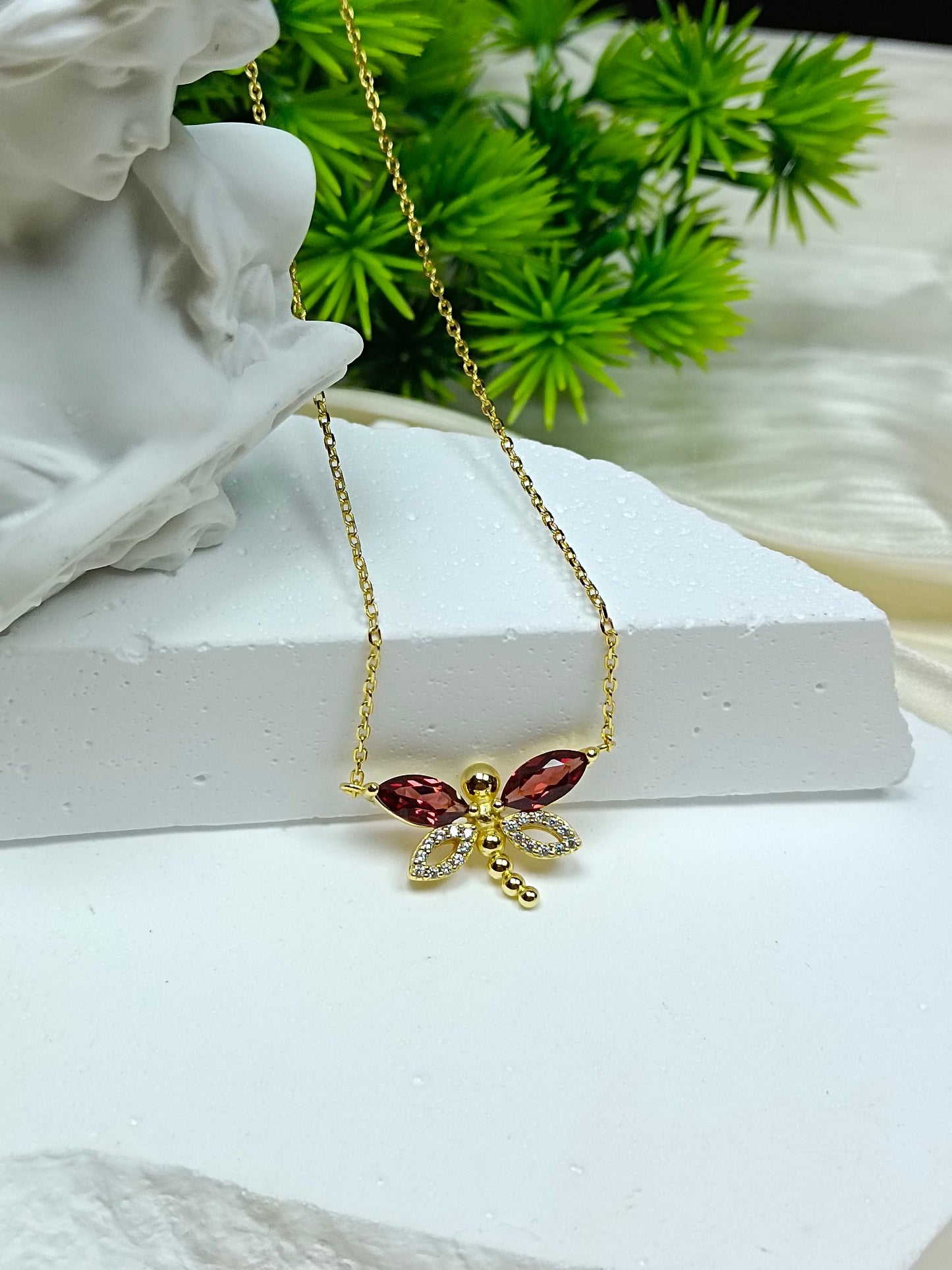 S925 Sterling-hopeagranaatti "Dragonfly" -kaulakoru - Ylelliset minimalistiset korut