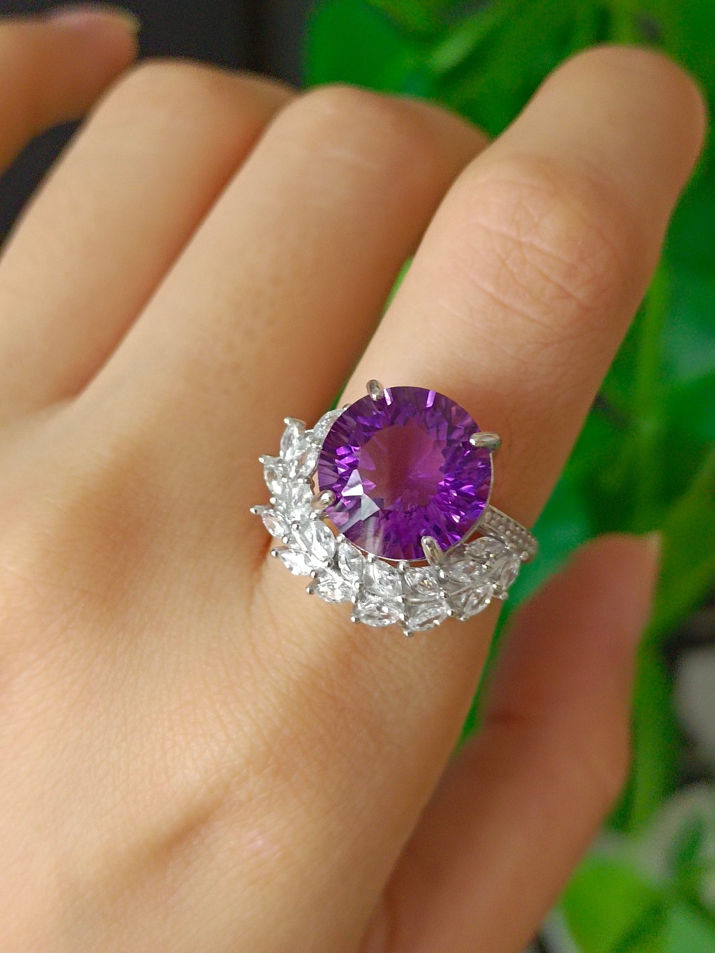 Natural Amethyst Wheat Spike Ring - Exquisite Jewelry for Elegance and Prosperity