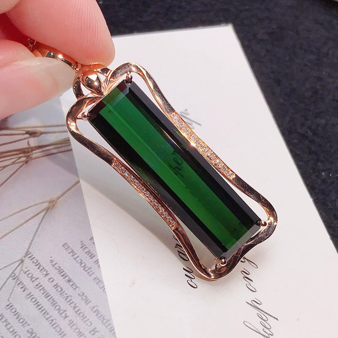 Exquisite Natural Tourmaline Pendant - A Must-Have Jewelry