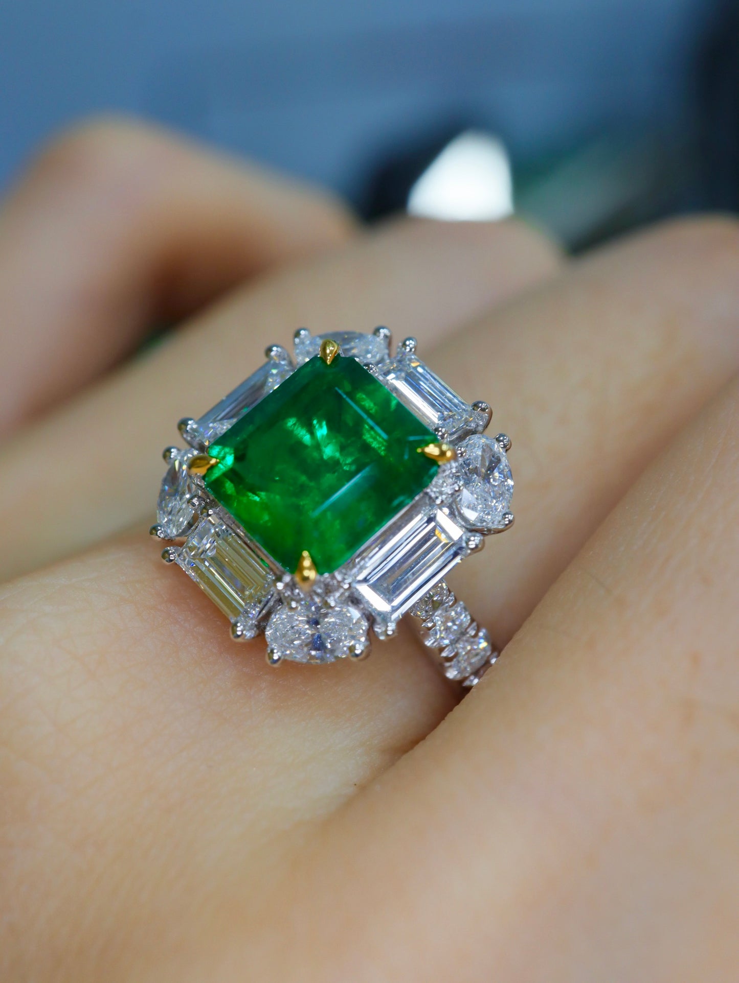 Afghan Panjshir Emerald Ring - Premium Wharton Green Jewelry