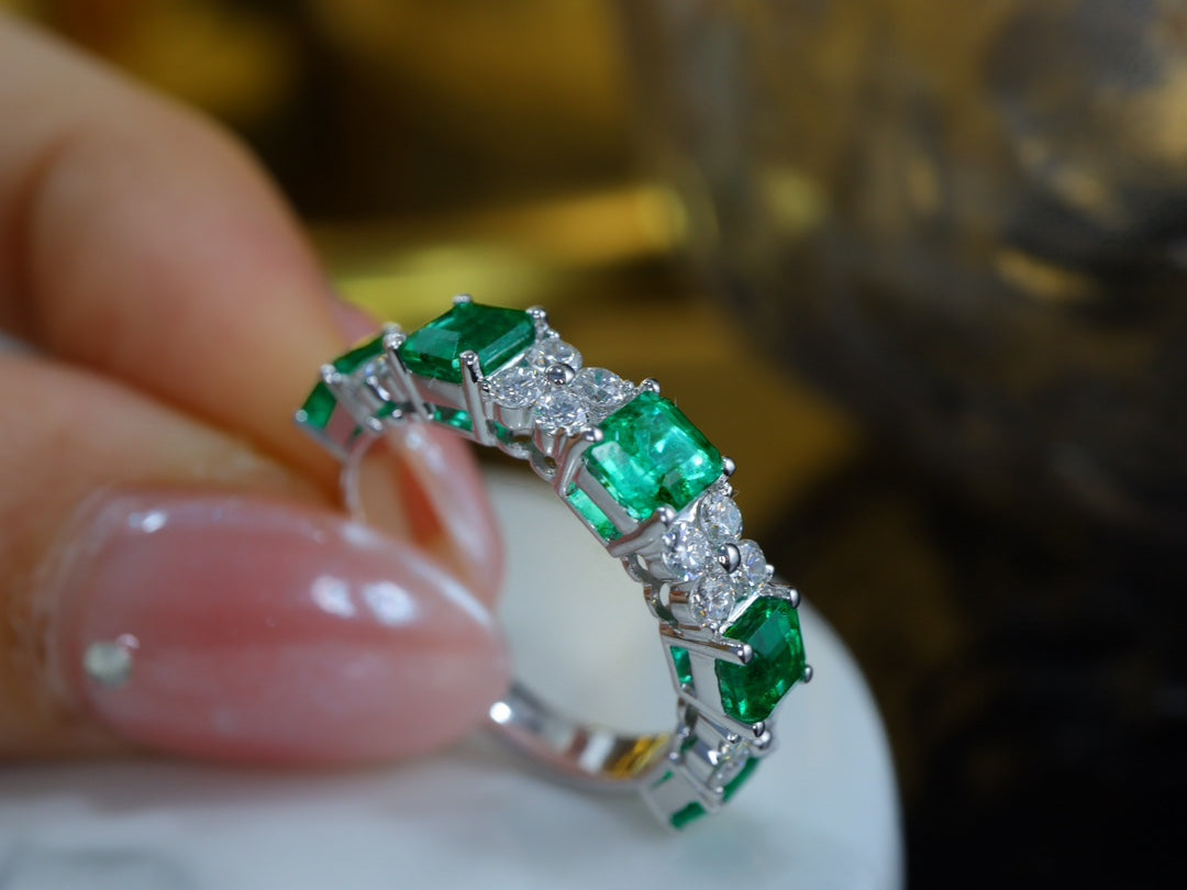 Panjshir Emerald Diamond Cluster Ring - Premium Jewelry Piece