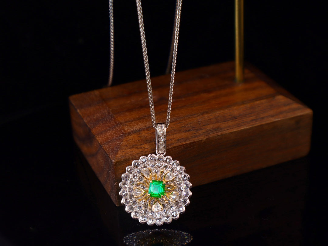 Panjshir Emerald Pendant - Premium VVG Warton Green Jewelry