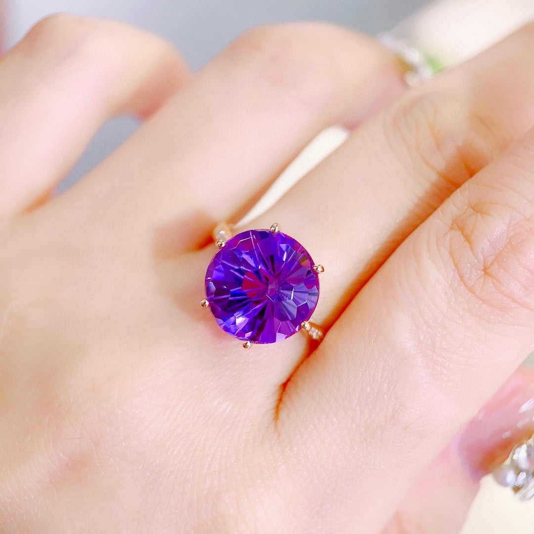 18K Gold Amethyst Ring - Elegant Jewelry for Eternal Gentleness