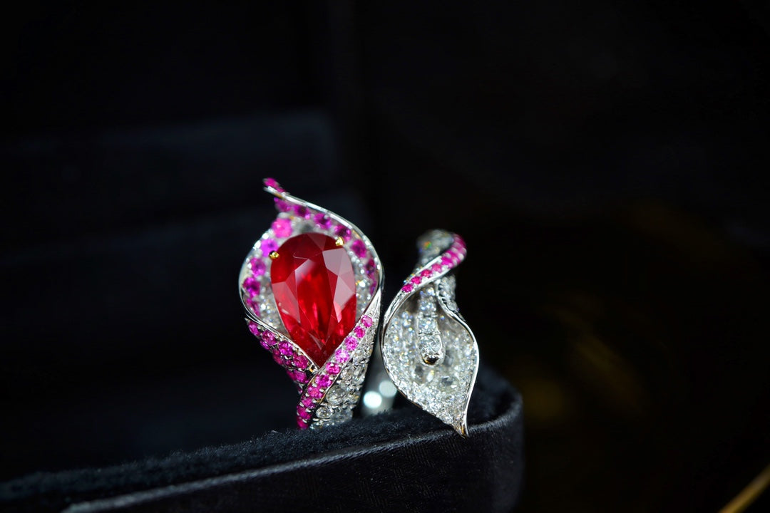 Onverwarmde Pigeon's Blood Red Ruby Ring - Sieraden van elegantie en luxe