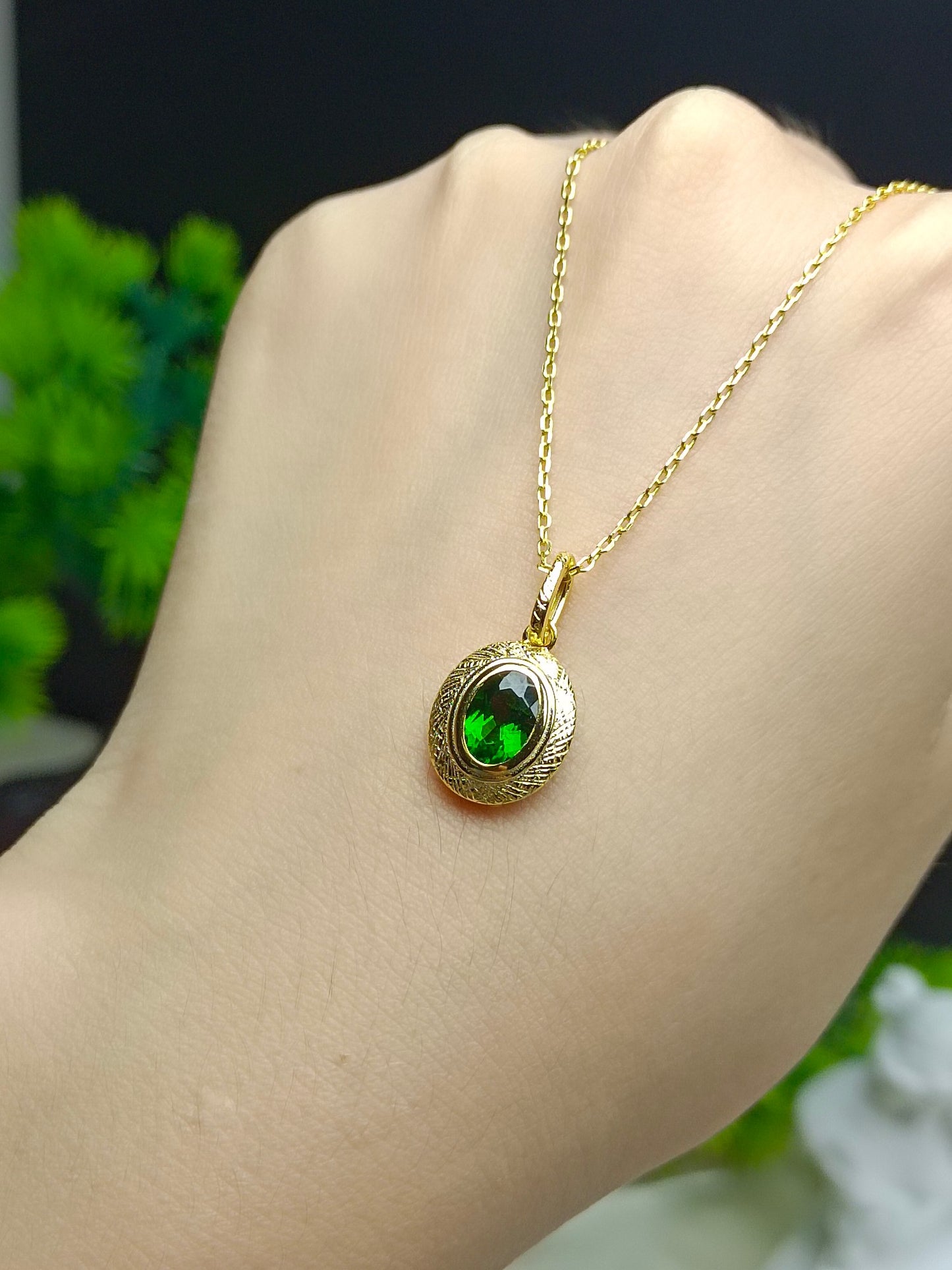 Ciondolo Diopside in argento sterling S925 con lavorazione artigianale in oro 18 carati - Stile di corte vintage francese