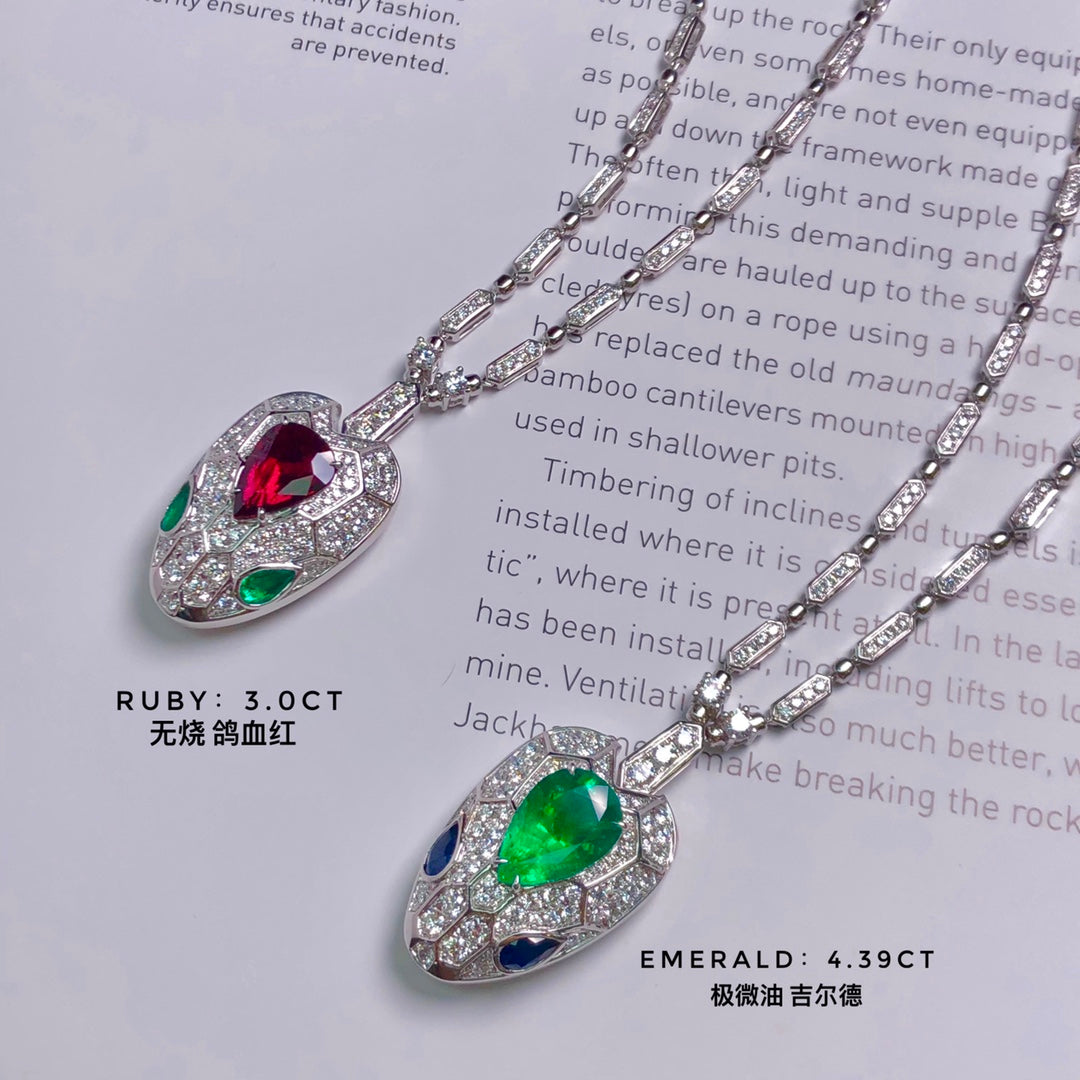 Exquisite Red-Green Gem Snake Pendant Jewelry