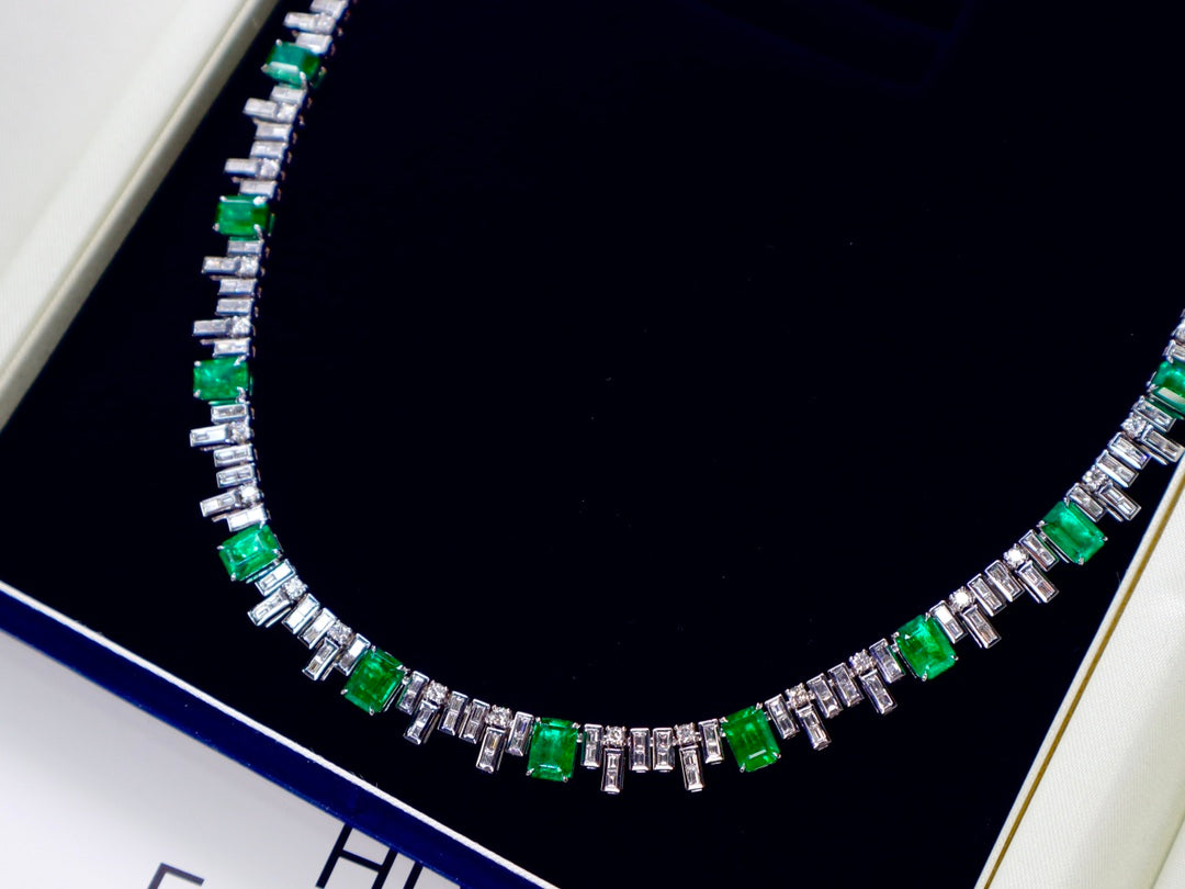 Art Deco High-Grade Emerald Evening Necklace - A Jewelry Masterpiece