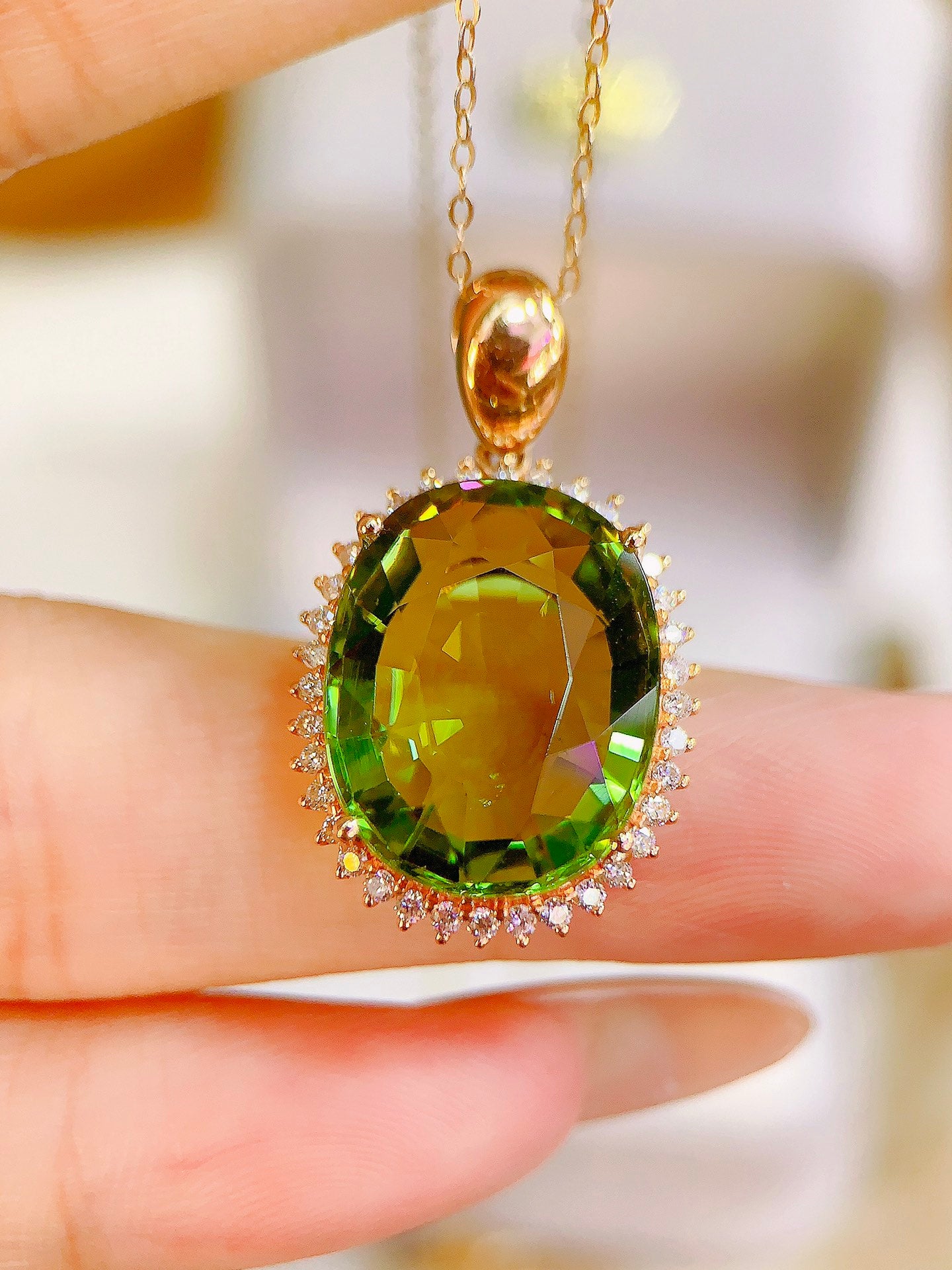 Natural Green Tourmaline Pendant in 18K Gold with Diamond Accent - Exquisite Jewelry