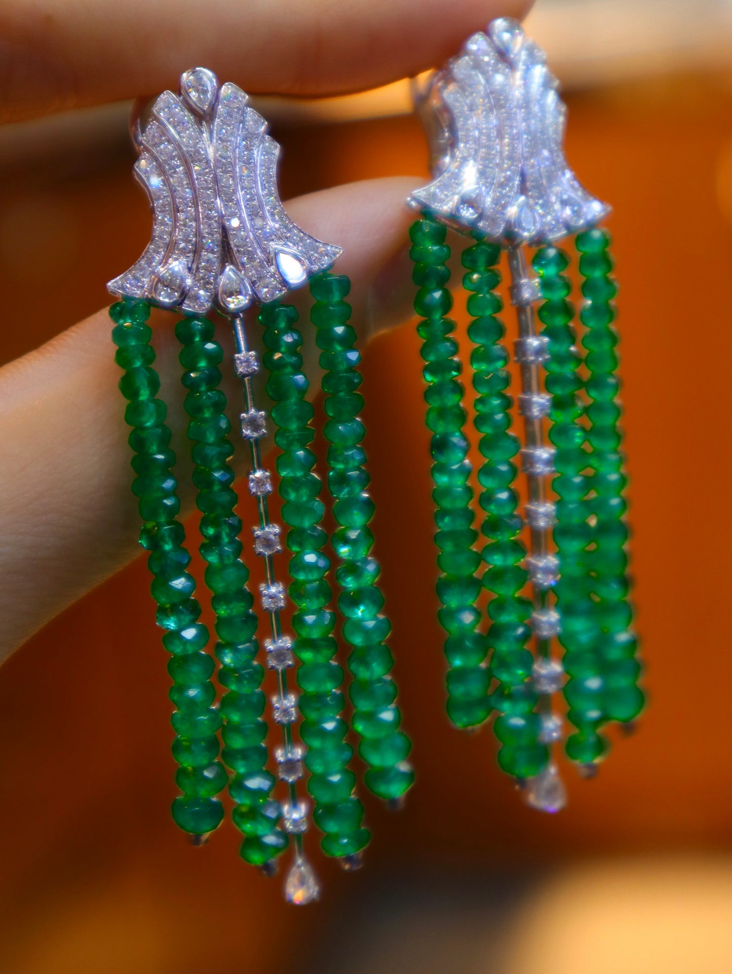 Emerald Green Jewelry: New Arrival Earrings with Exquisite Atmosphere