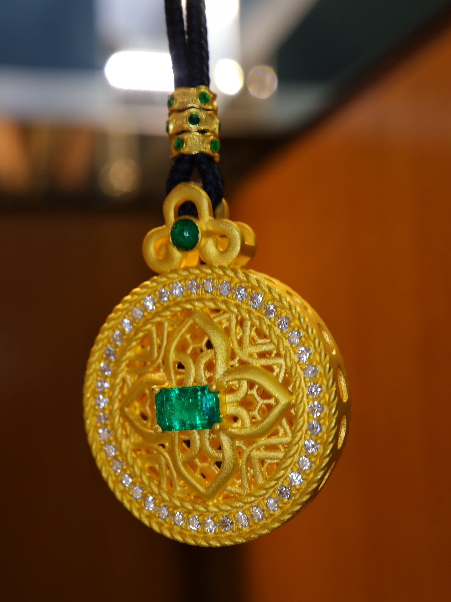 24k Gold Emerald Pendant - Premium Jewelry Piece