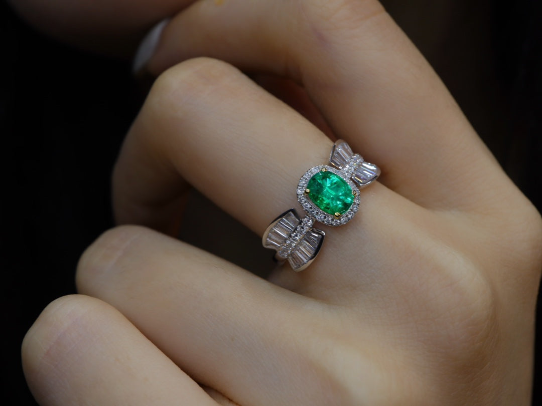 Panjshir Emerald Ring - Luxurious Bowknot Design Jewelry