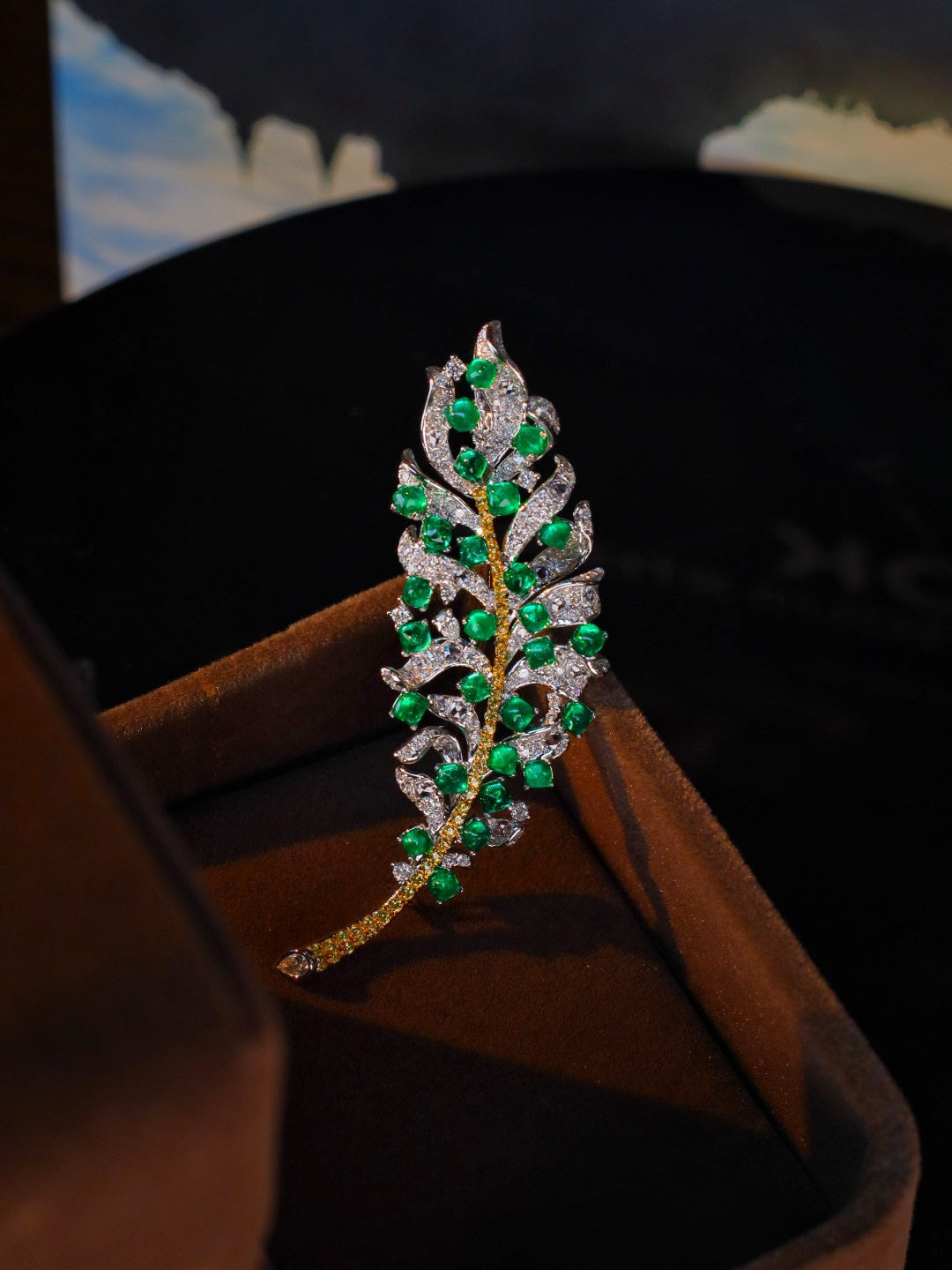 New Arrival: Exquisite Artistry Jewelry - Emerald Brooch/Pendant