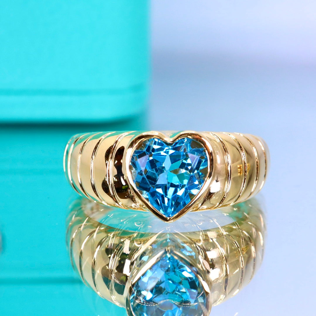 Exquisite Heart-Shaped Swiss Blue Topaz Ring - A Must-Have Jewelry