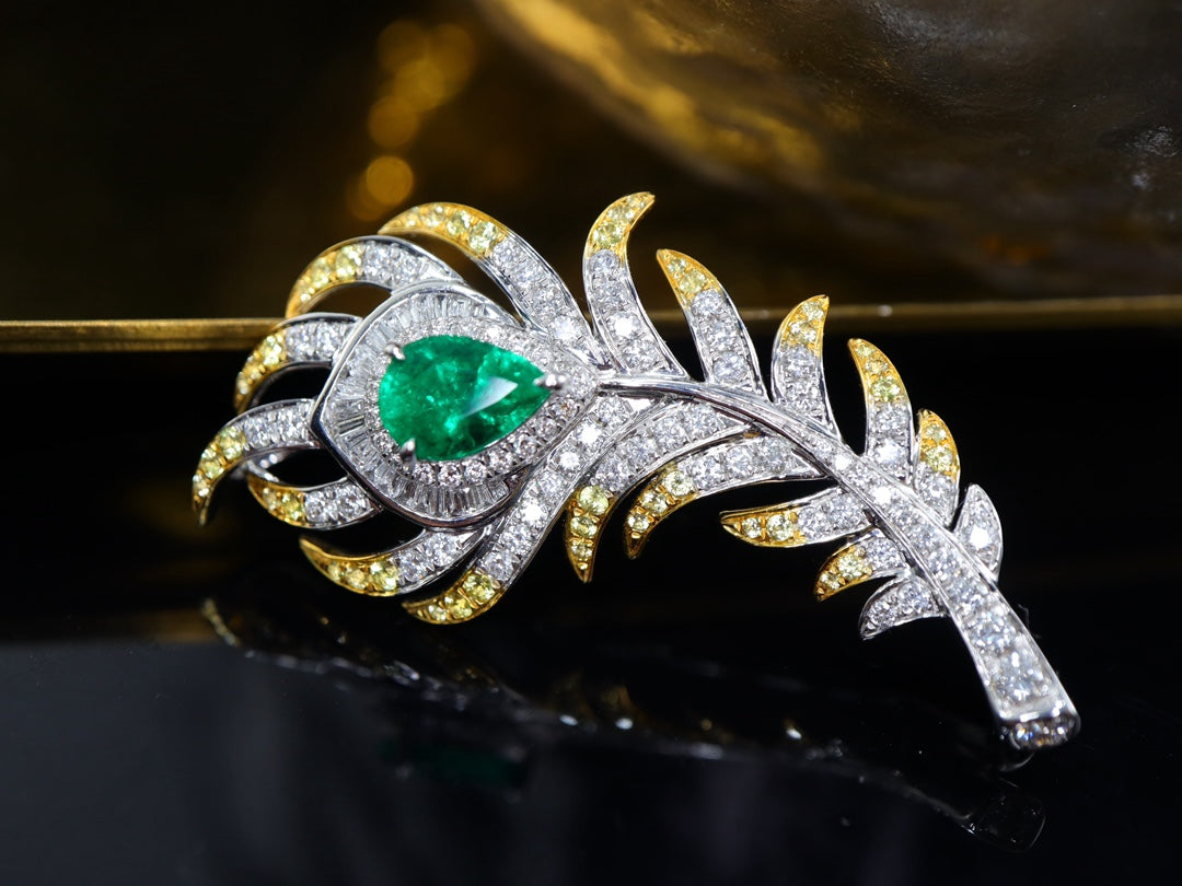 Emerald Feather High-End Brooch/Pendant Dual-Use Design Jewelry