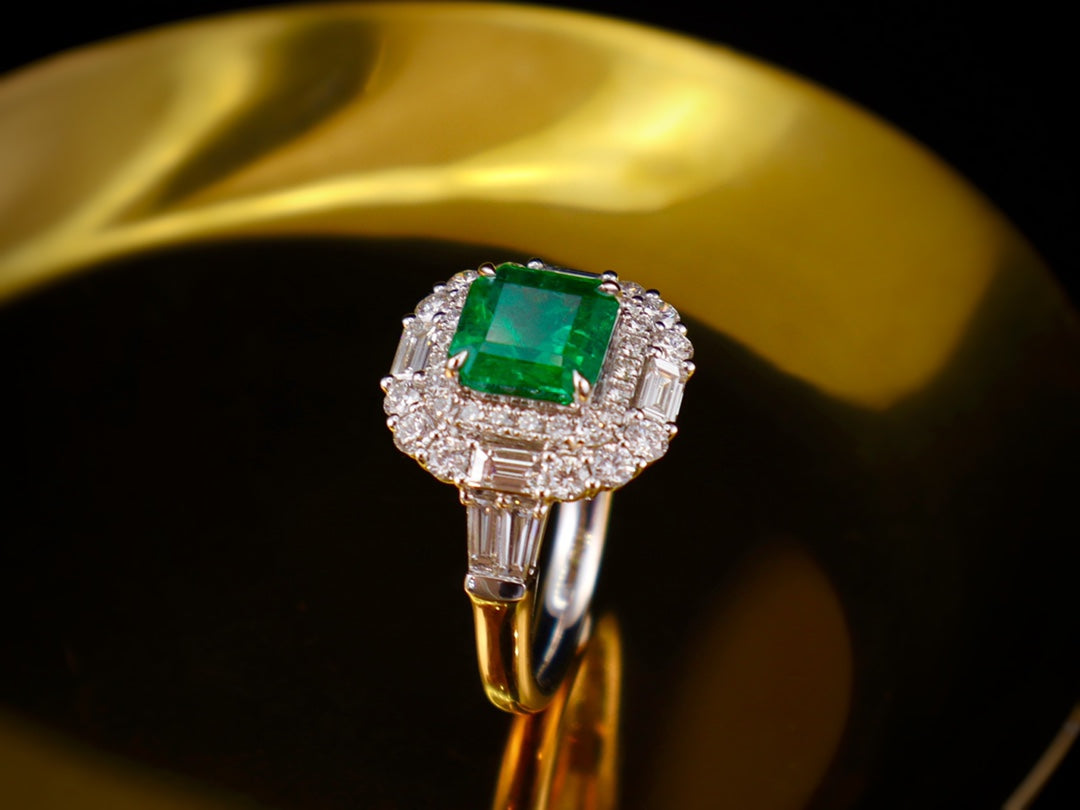 Emerald Ring - Premium Quality Jewelry for Every Occasion