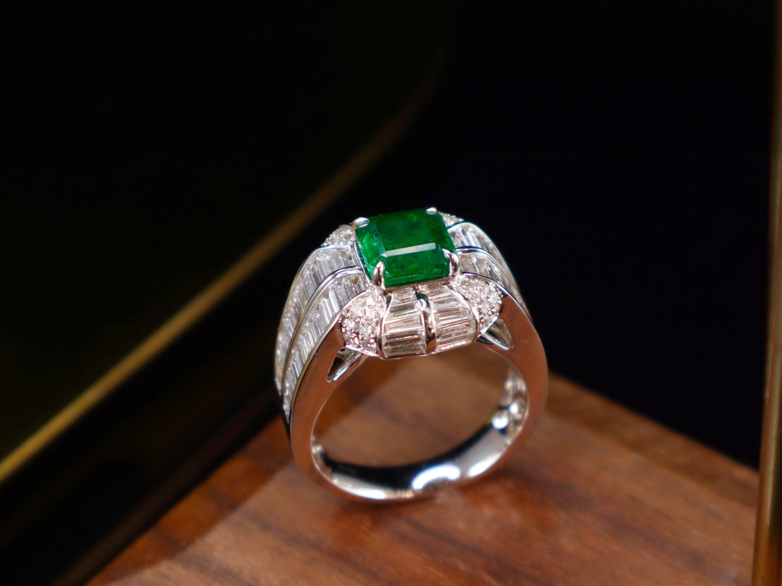 Emerald Ring Jewelry - A Masterpiece of Elegance and Class