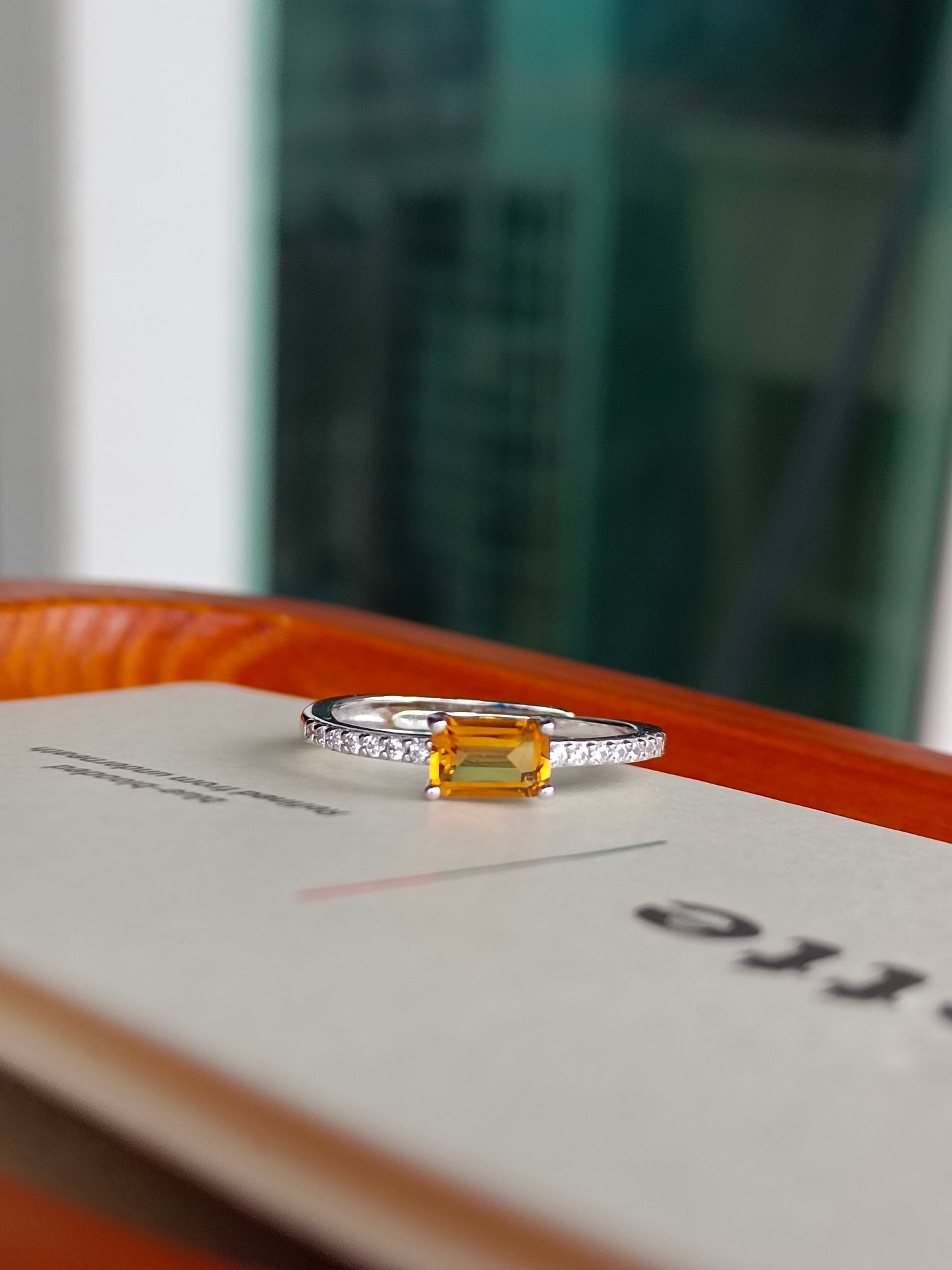 Exquisite Natural Top-Grade Amber Yellow Crystal Ring - Premium Jewelry