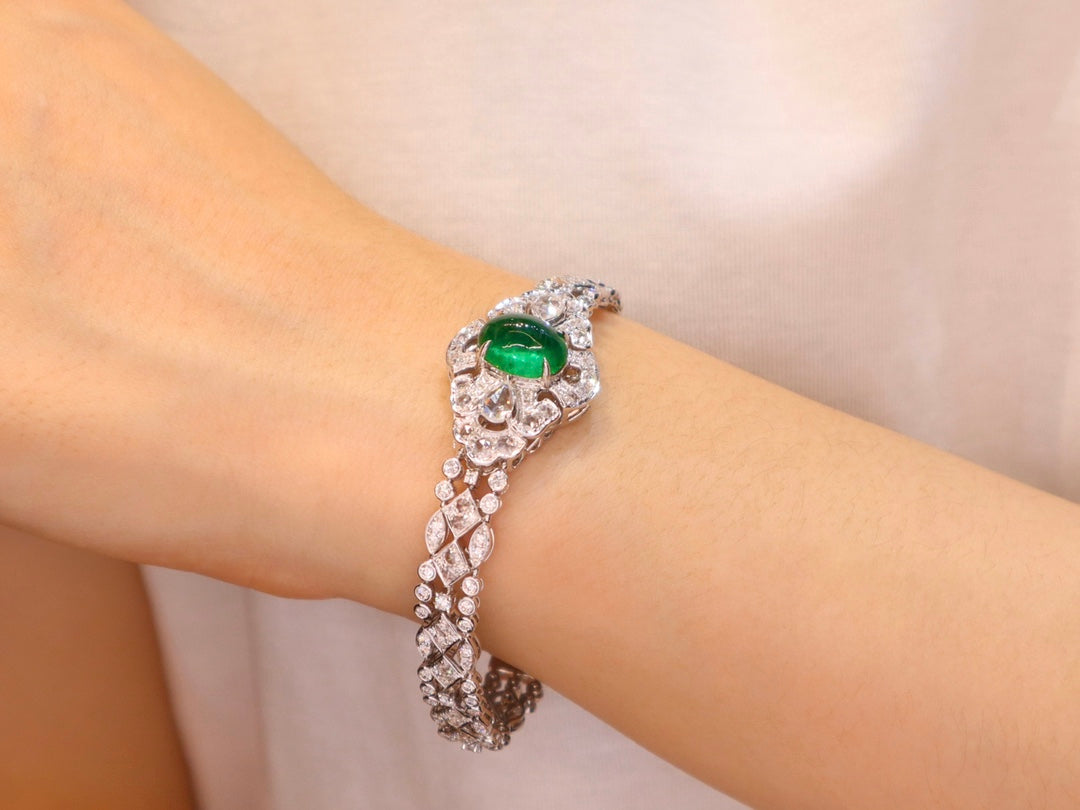 Vivid Green Emerald Bracelet with Diamond Accents - Luxury Jewelry