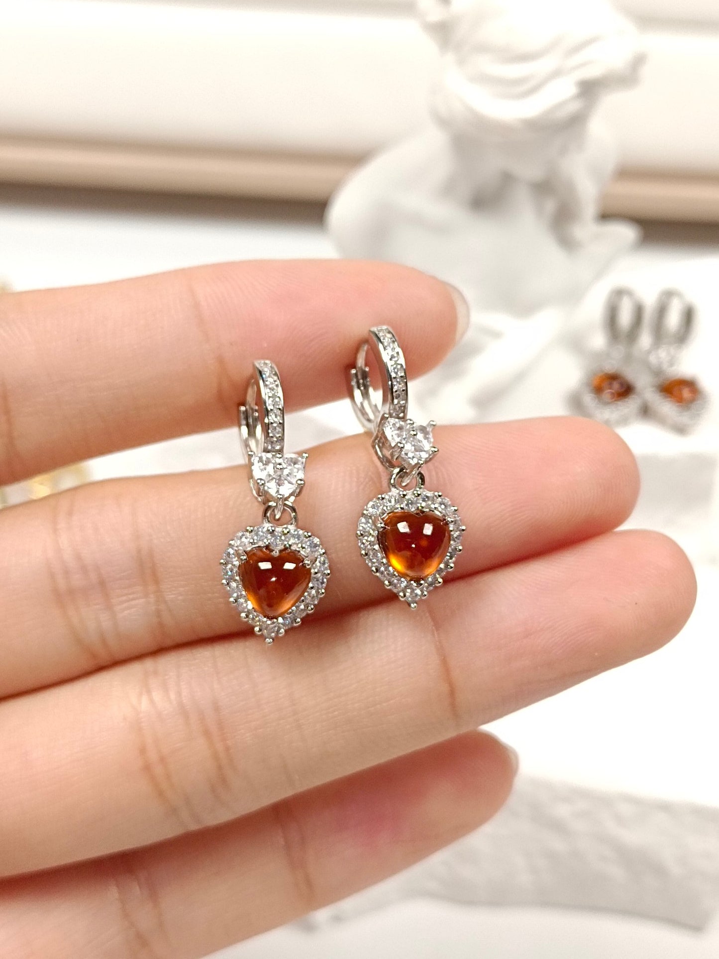 S925 Silver Heart-Shaped Earrings Embedded with Fine Mandarin Garnet - A Touch of Orange Elegance