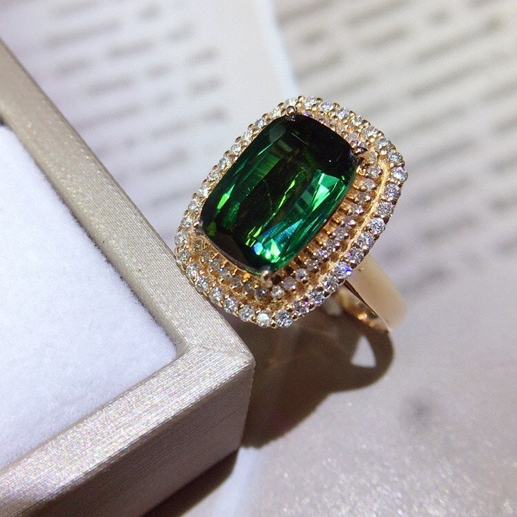 Luxury Jewelry: Exquisite Tourmaline Ring with Diamond Accents