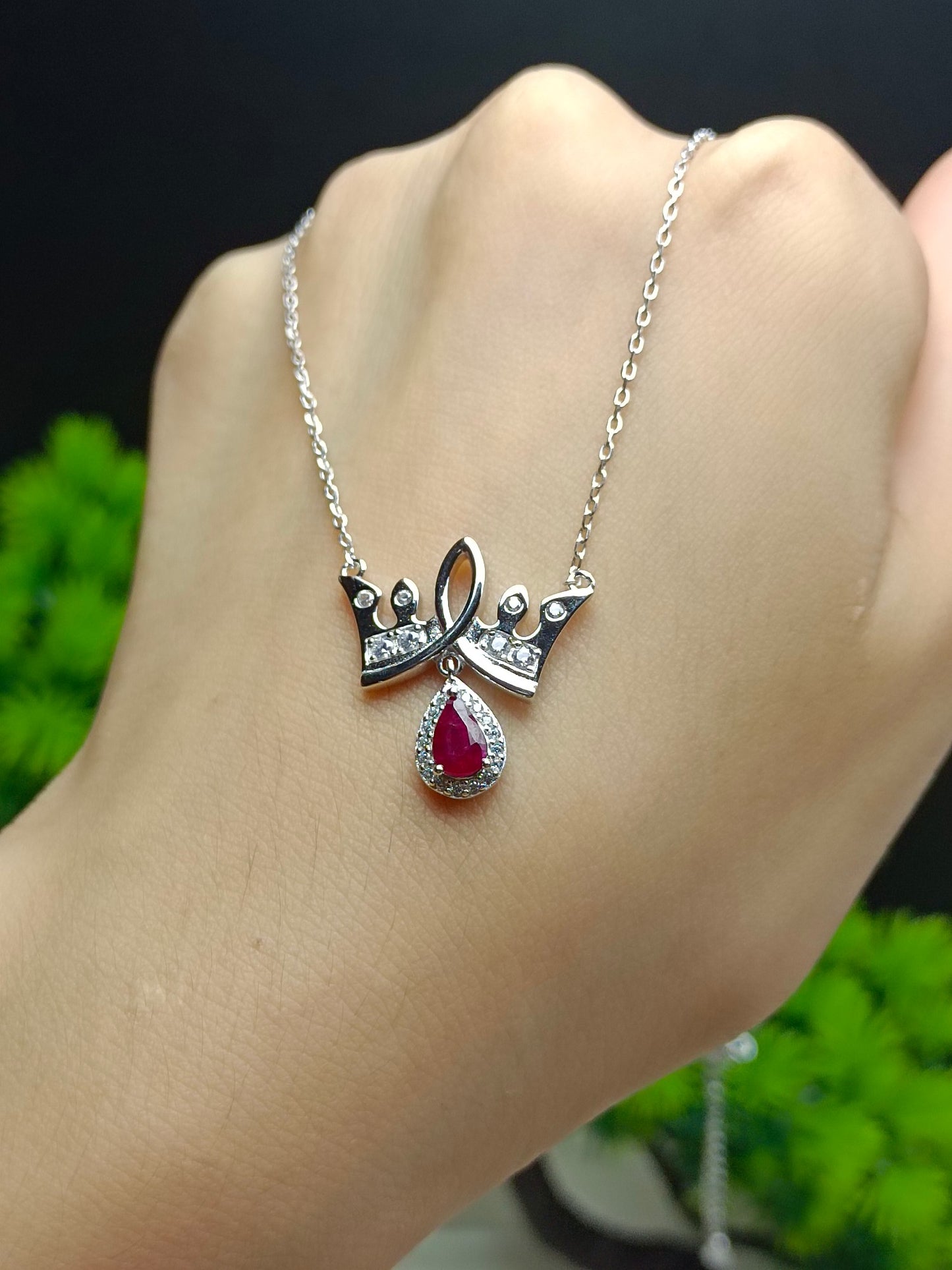 Hieno S925 Sterling hopea Ruby Crown kaulakoru 18K kultaa käsityönä - Karen prinsessa korut