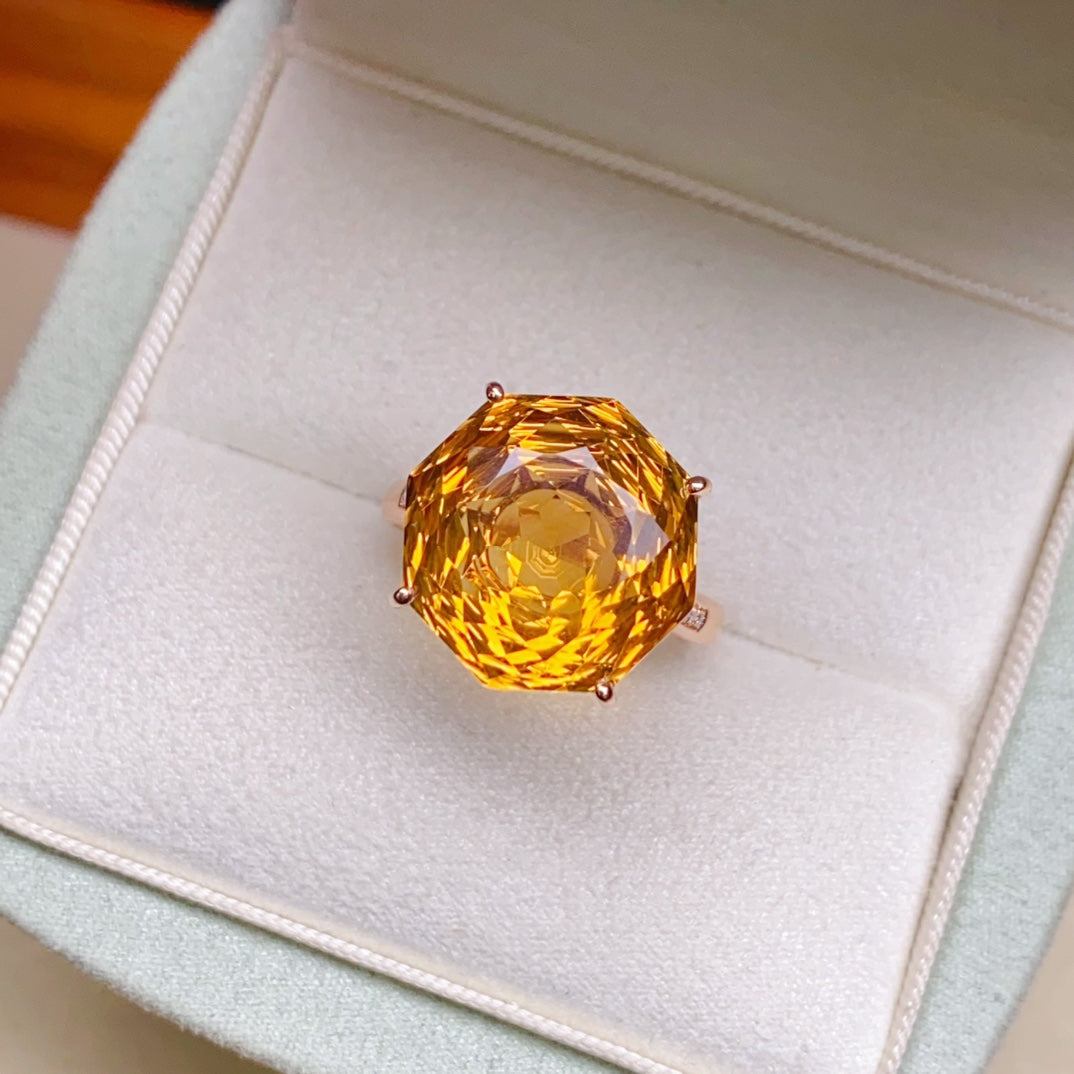 Sunny Yellow Citrine Ring in 18K Gold with Diamond Accents - Exquisite Jewelry