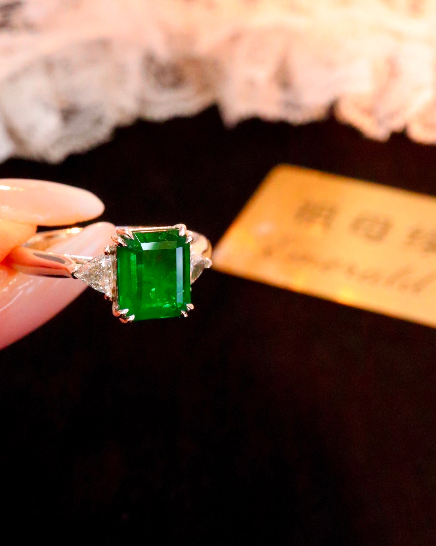 High-Quality Minimalist Three-Stone Emerald Ring - Collector's Edition Jewelry