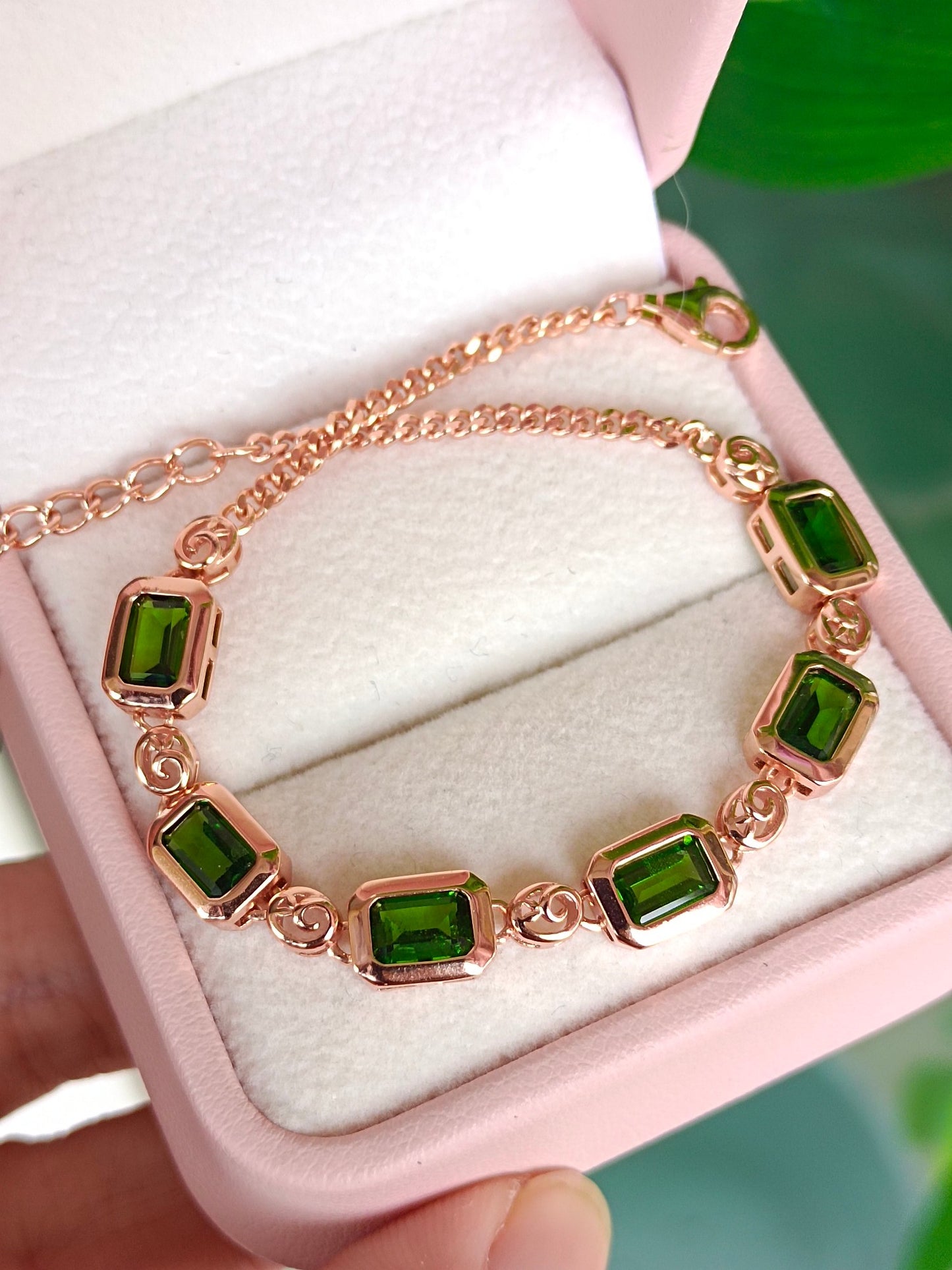 Luxurious Natural Diopside Jewelry Bracelet