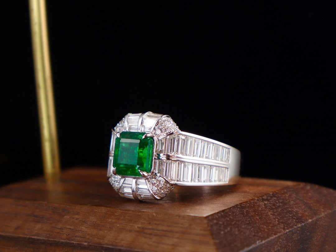 Emerald Ring Jewelry - A Masterpiece of Elegance and Class