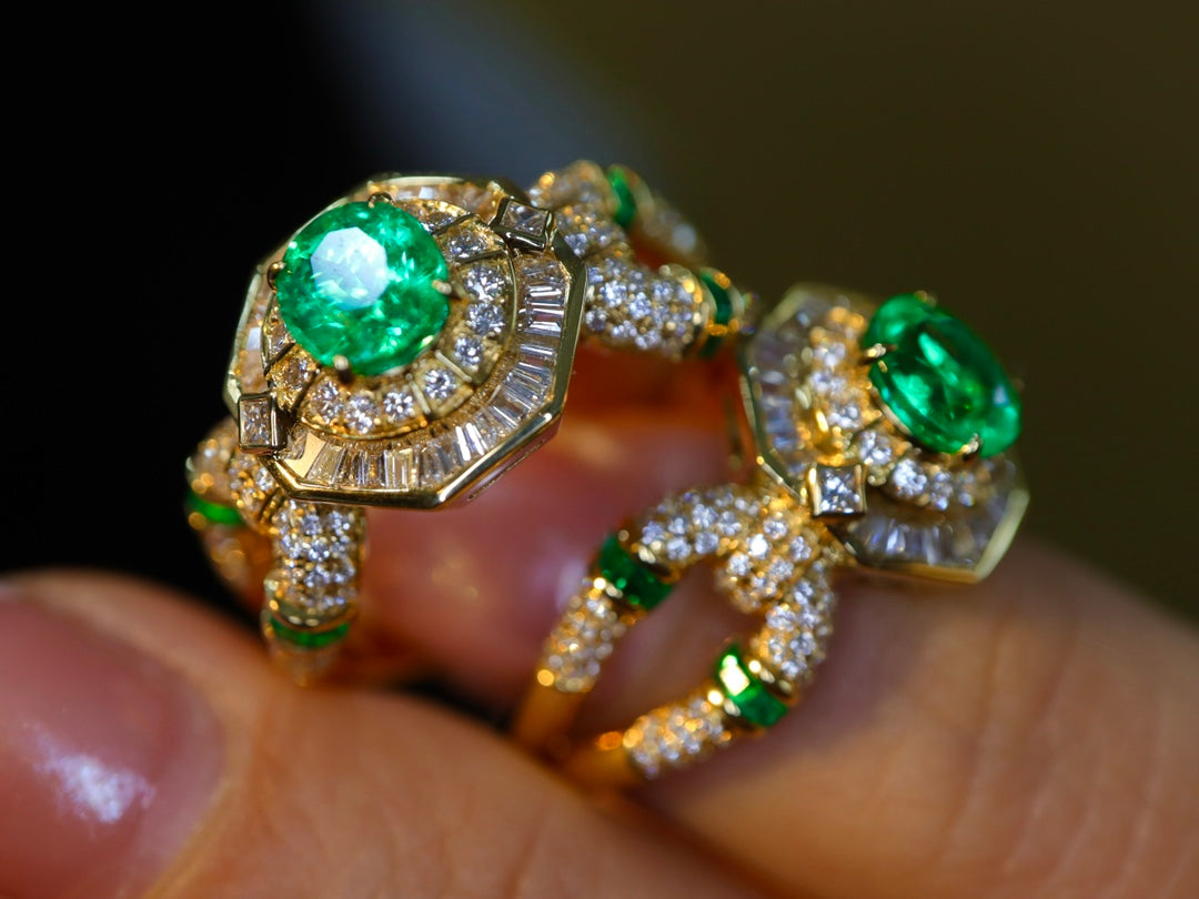 Art Deco Style Heavy Craftsmanship Emerald Ring - Exclusive Jewelry