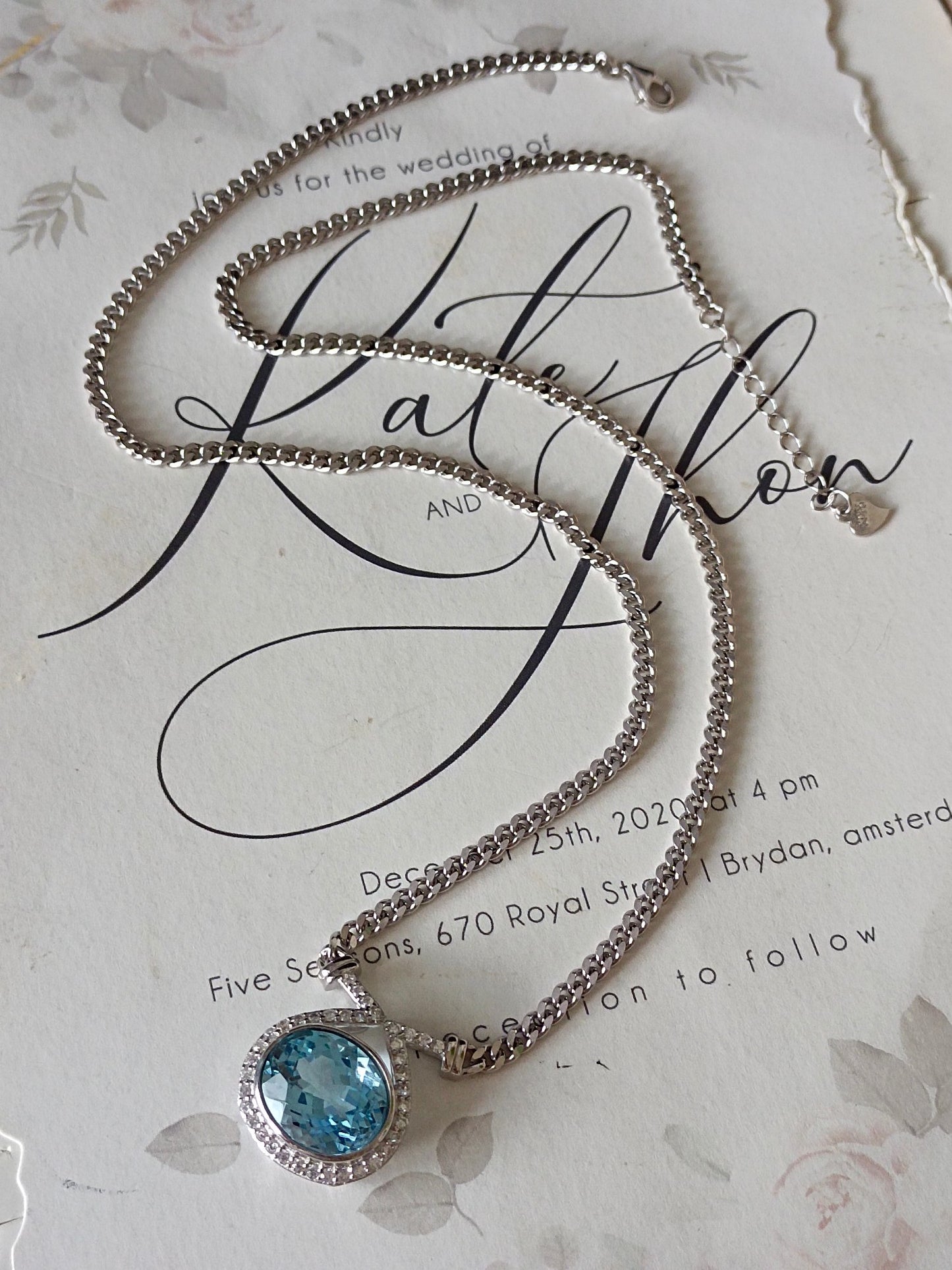 Exquisite Natural Swiss Blue Topaz Jewelry Necklace