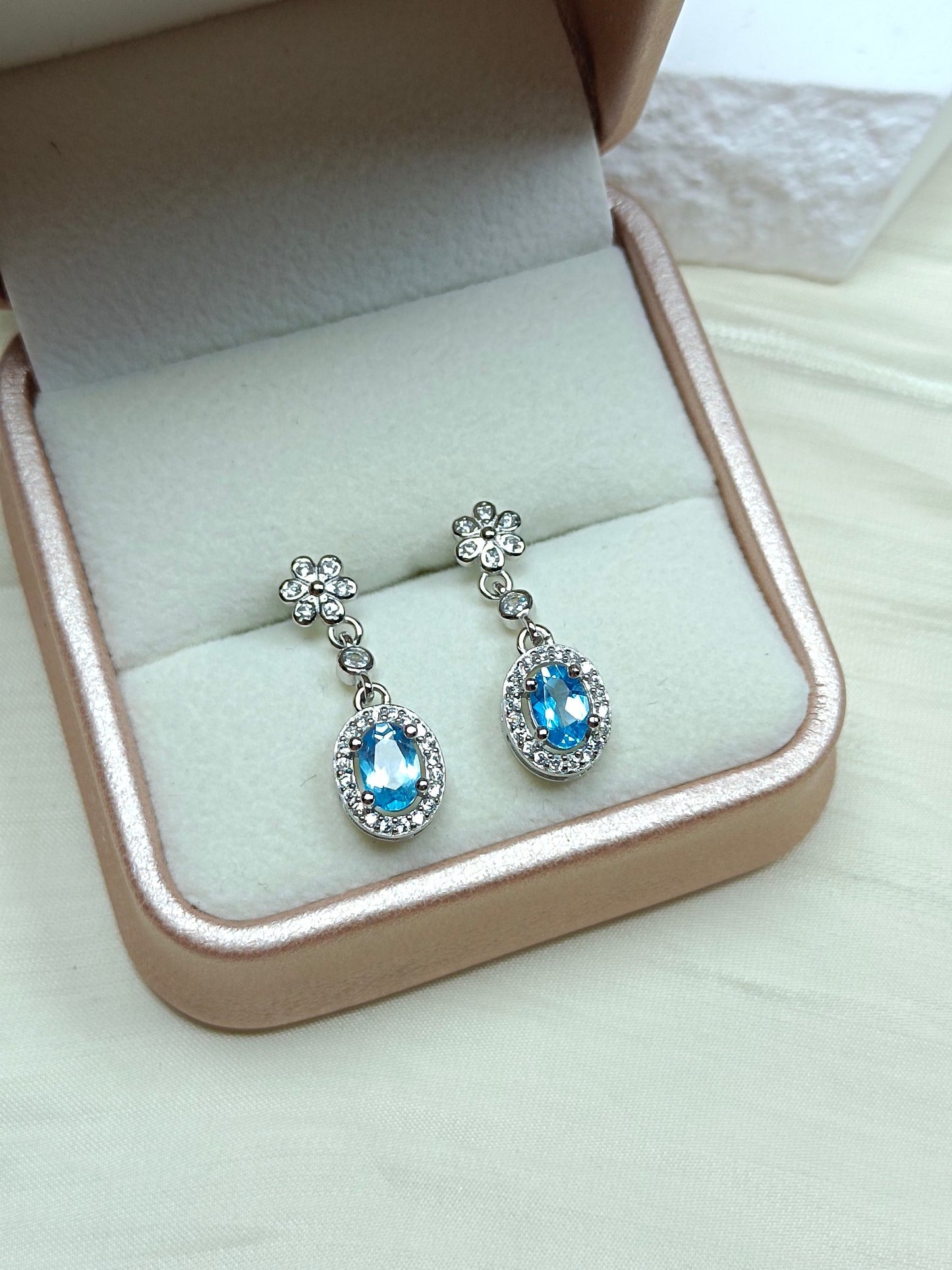 S925 Silver Embedded Topaz Earrings - New Fashionable Euro-American Style Teardrop Studs Jewelry