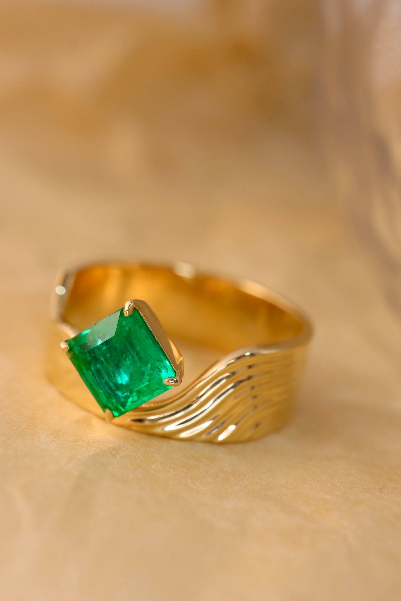 Panjshir Emerald Jewelry Piece - 0.85ct with 18k Gold Accents