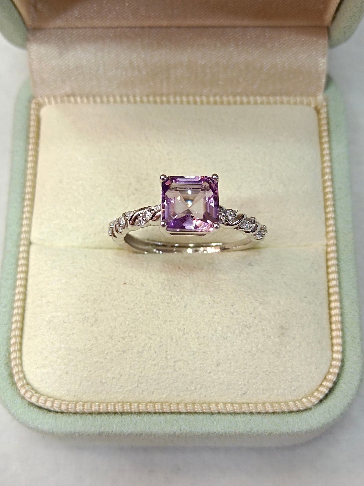 Cincin Persegi Kristal Ungu S925 Sterling Silver Lavender - Barang Kemas Cantik