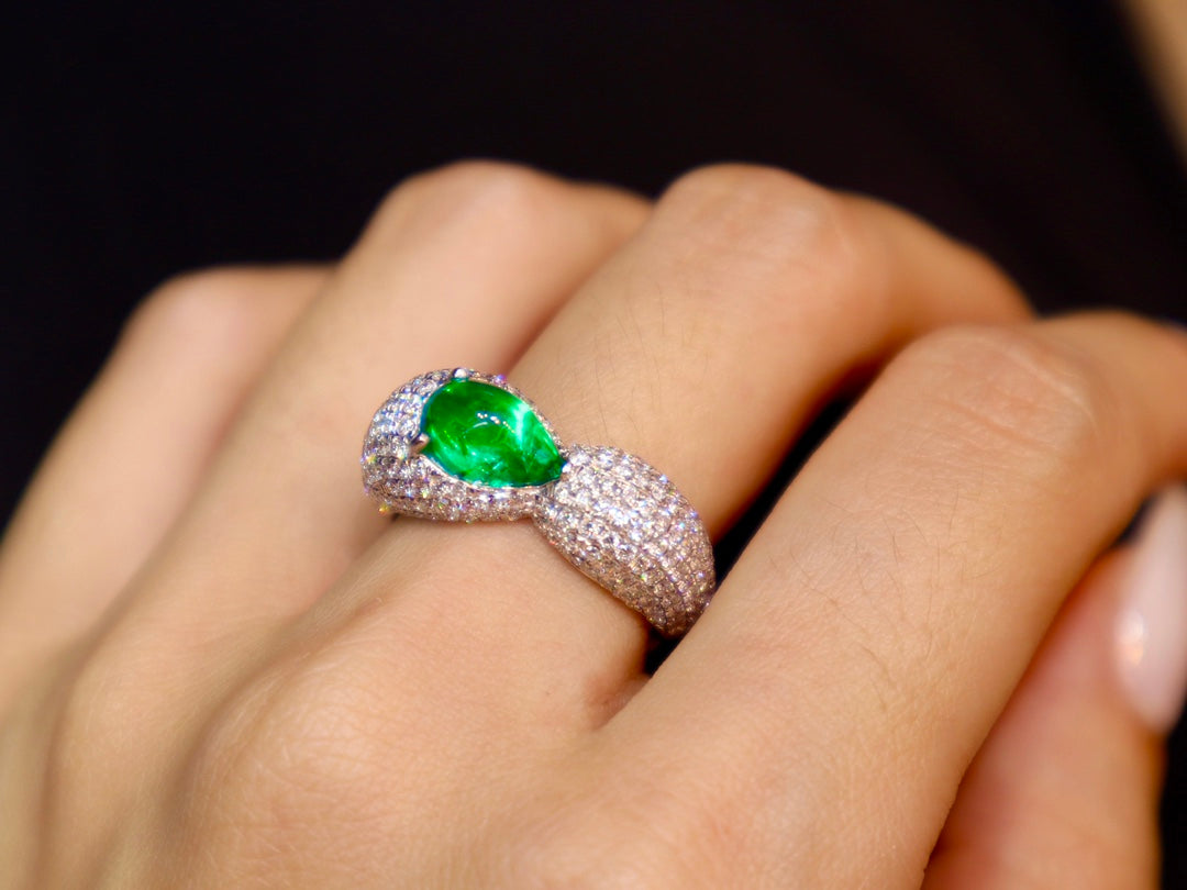 2.03ct Emerald Ring - Exquisite Jewelry Piece