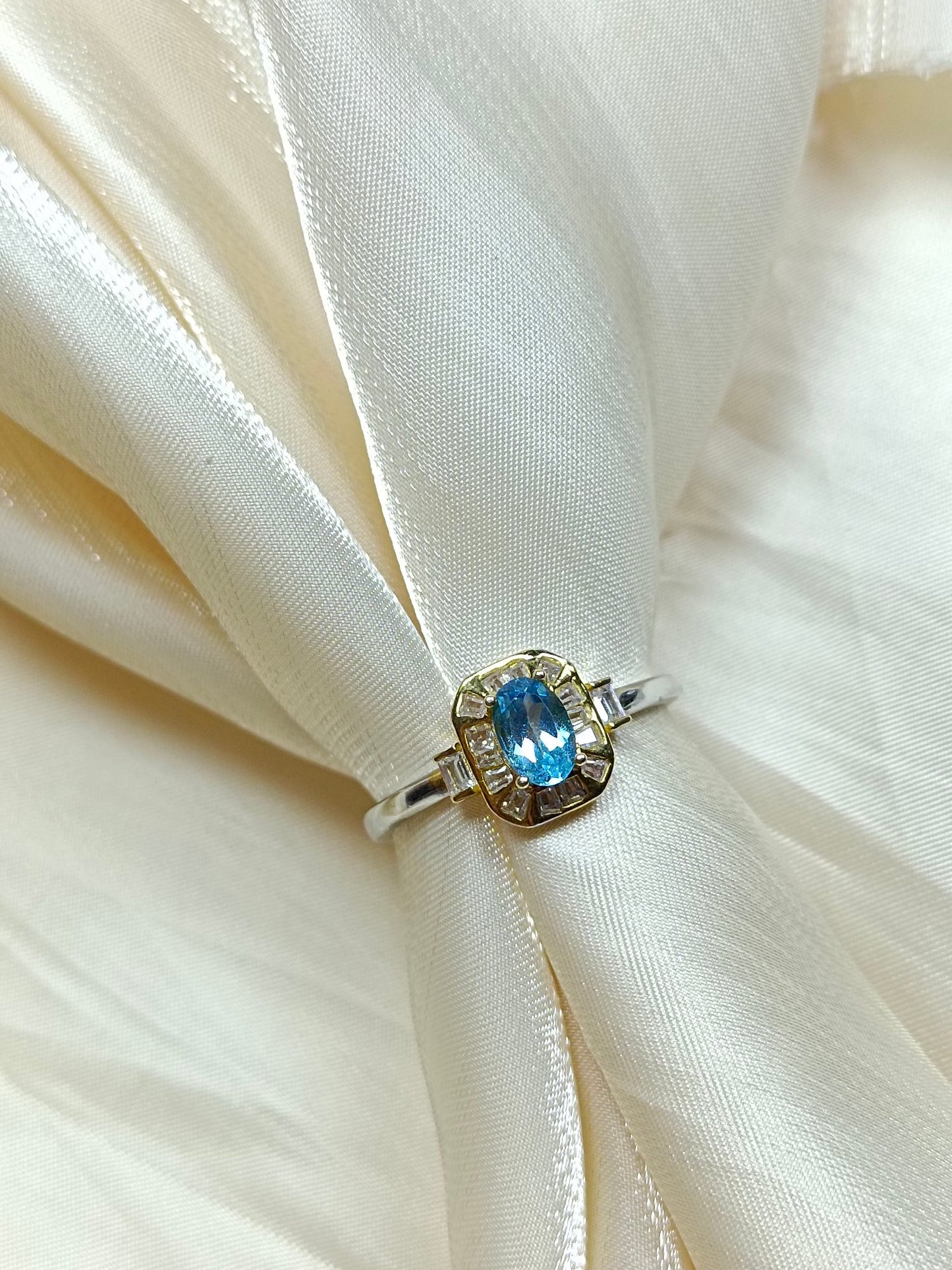 Elegant S925 Silver Embedded Topaz Ring - Simple Blue Gemstone Jewelry