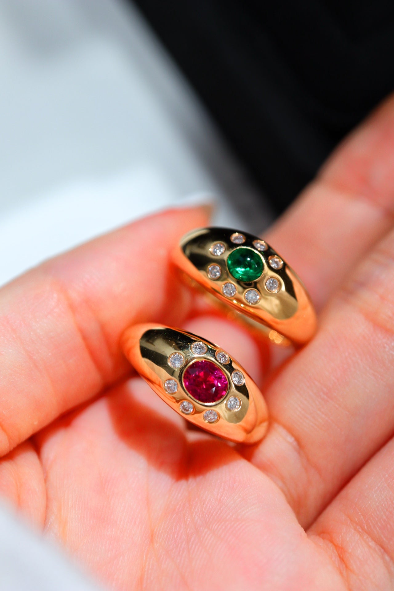 Elegant and Trendy Gold Ring with Ruby and Emerald | Fine Jewelry