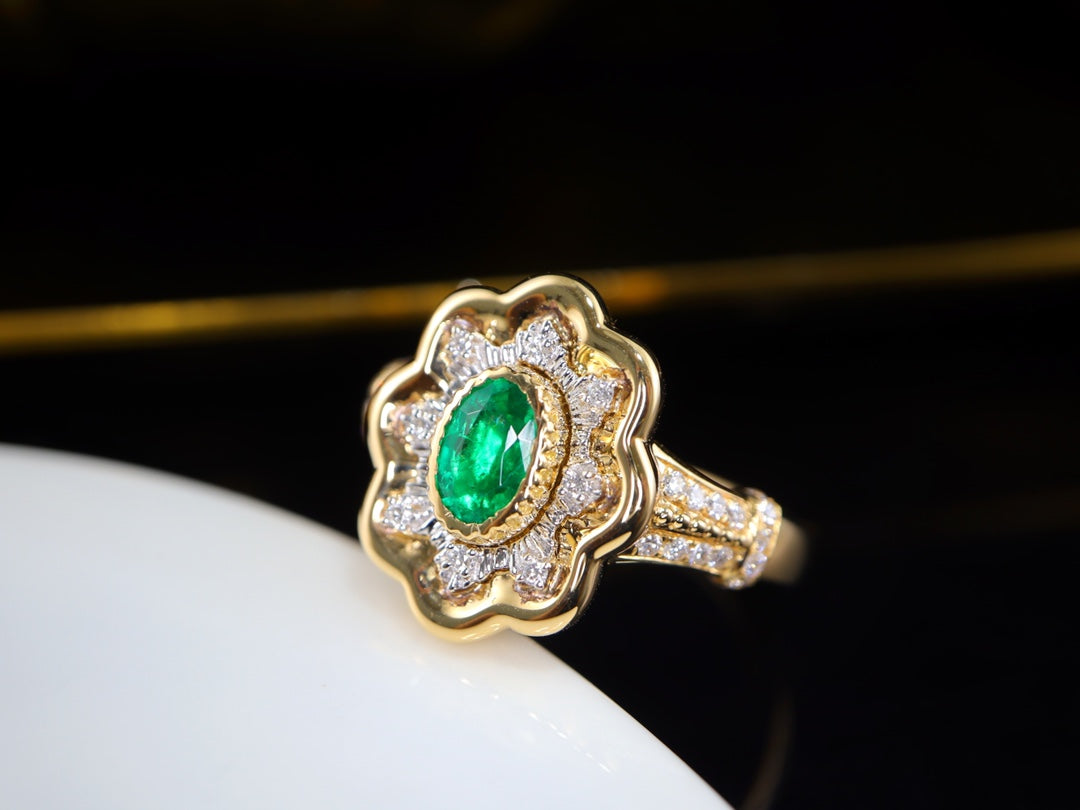 Panjshir Emerald Ring - Vintage Jewelry for Every Occasion