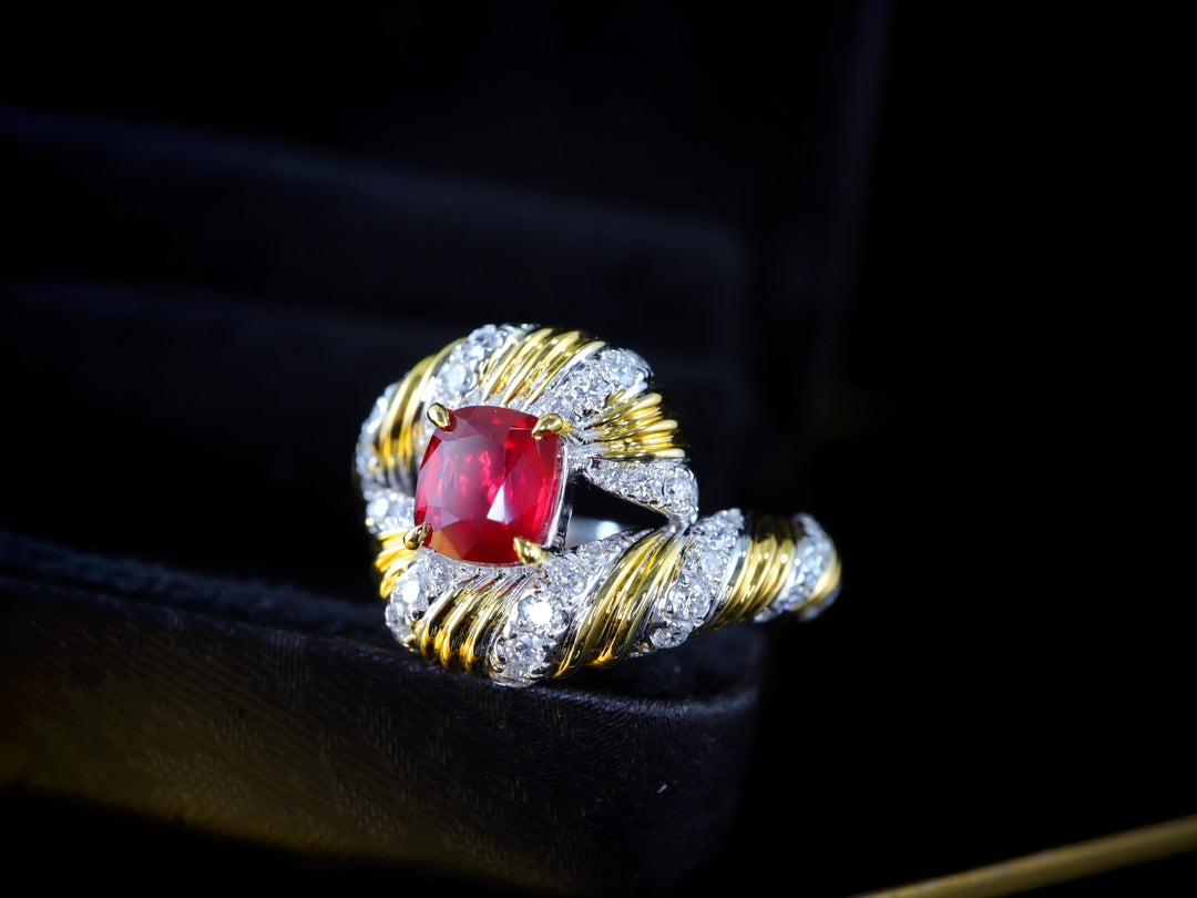 Exquise Pigeon's Blood Ruby Ring - Een modieus sieradenwonder