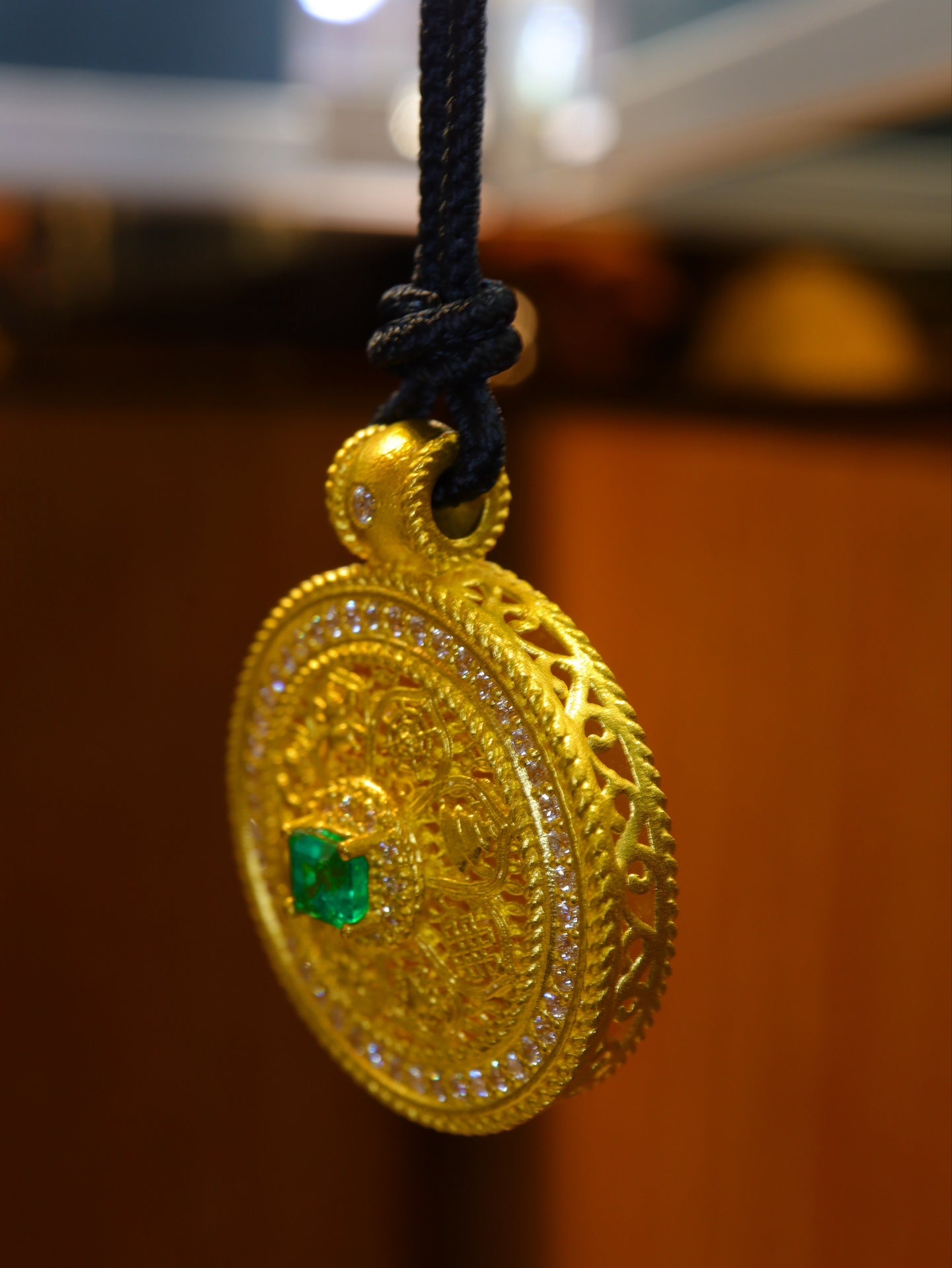 24k Gold Emerald Pendant - High-Quality Panjshir Emerald Jewelry