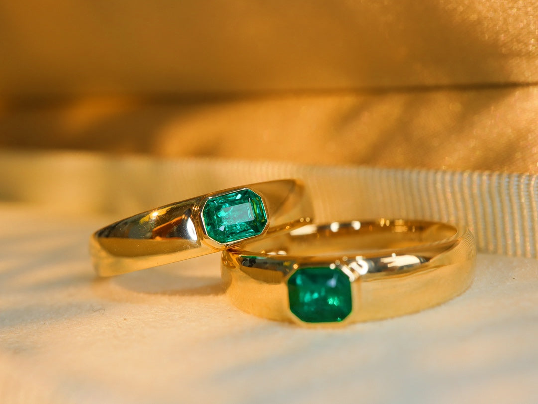 Minimalist Elegance: 18k Gold Embedded Natural Emerald Ring | Premium Jewelry