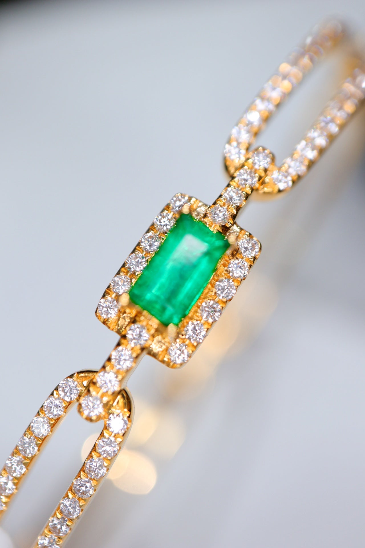 Panjshir Emerald Bracelet - High-Quality Jewelry Piece